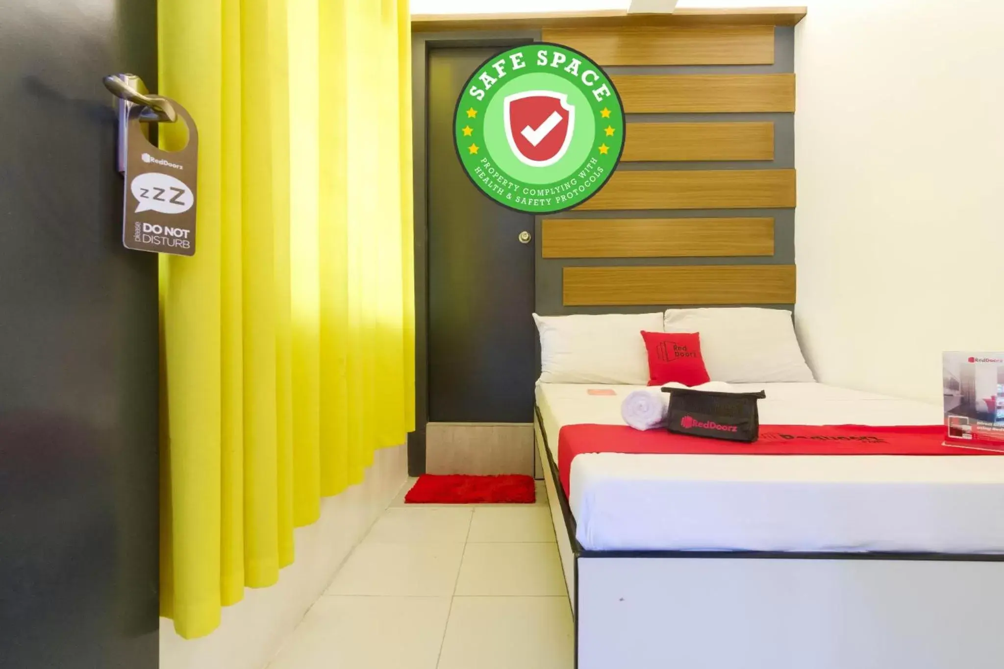 Bedroom, Bed in RedDoorz near Fishermall Quezon City