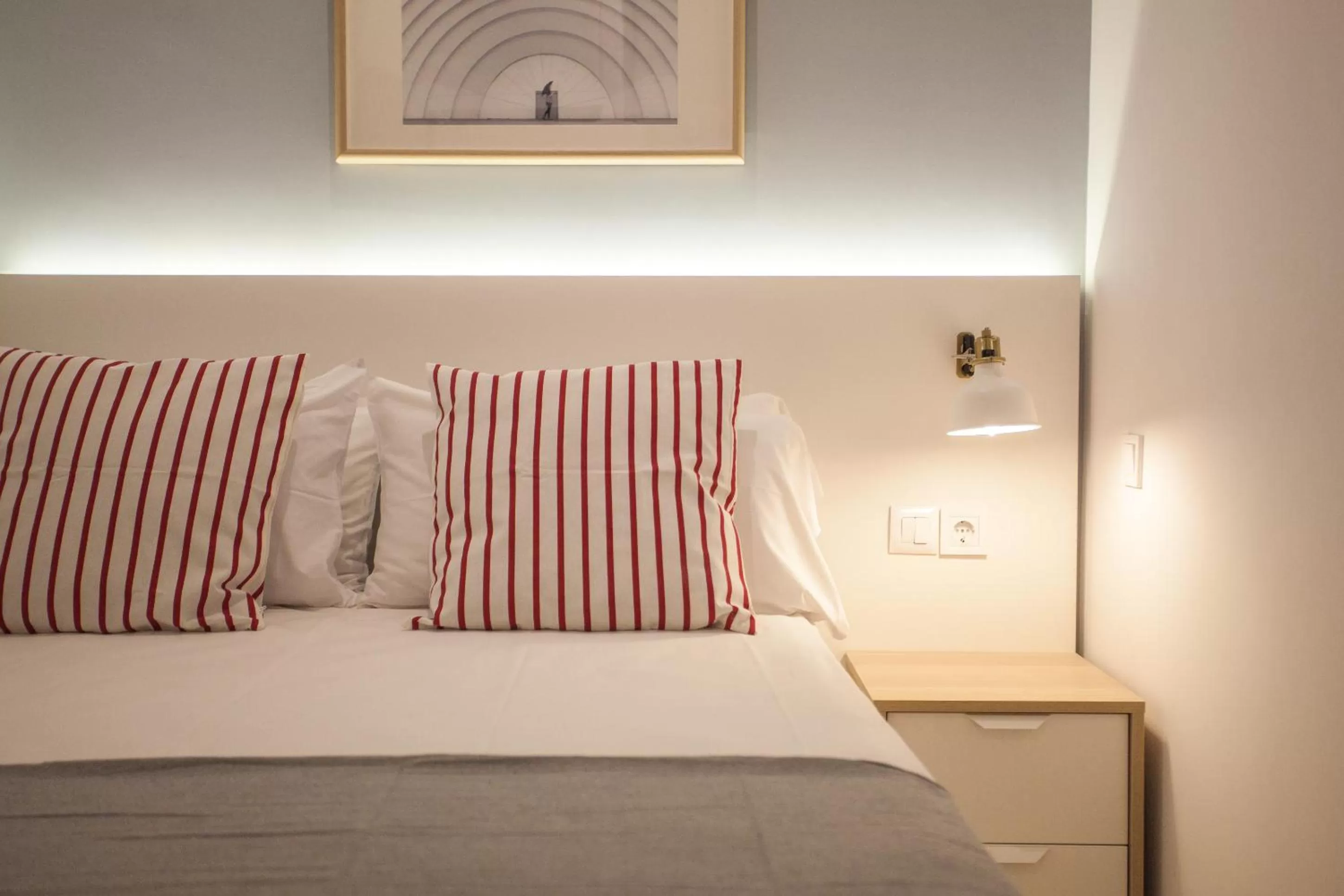 Bedroom, Bed in Gran Central Suites