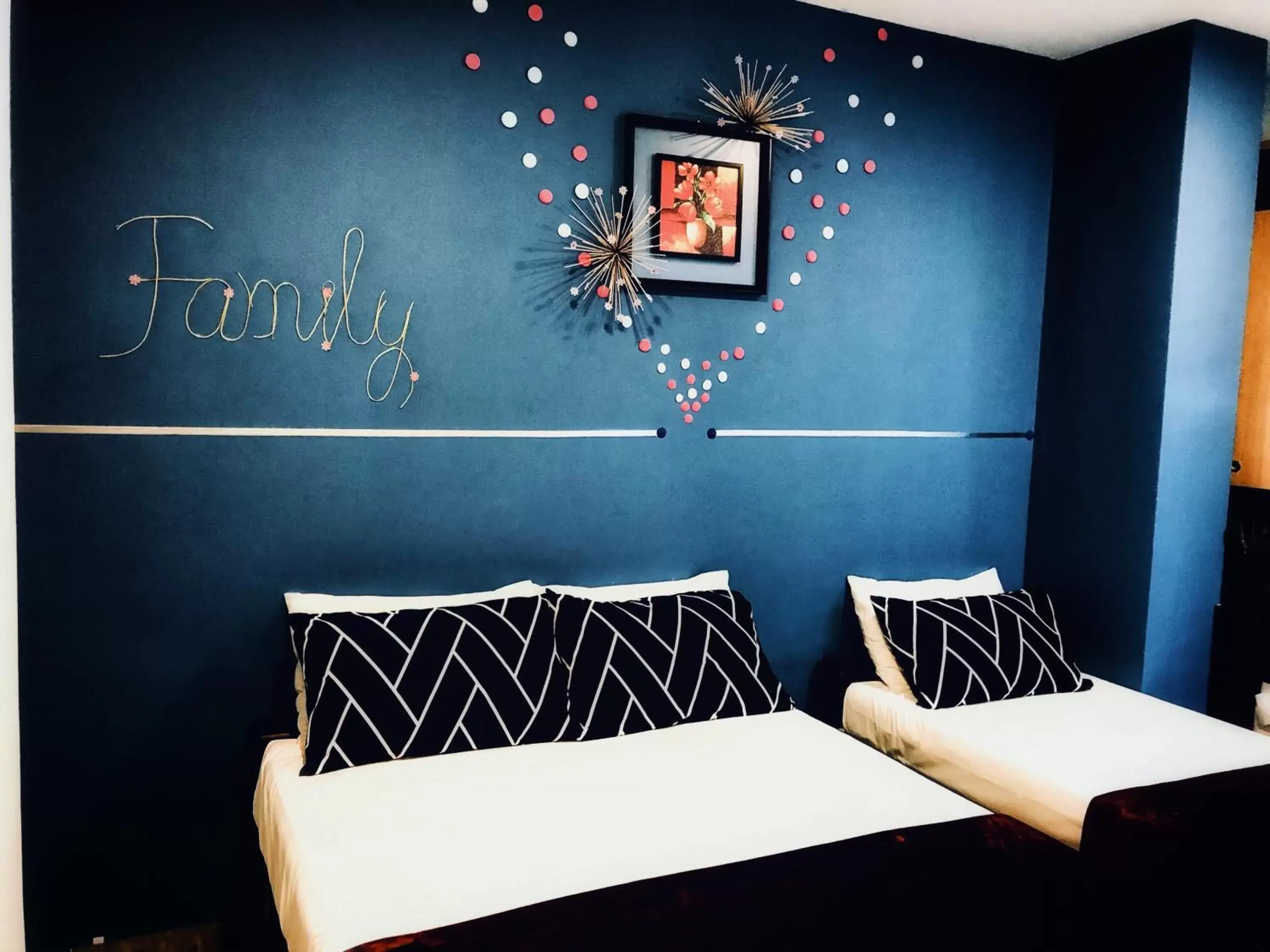 View (from property/room), Bed in Tai Hoe Hotel View (from property/room), Bed in Tai Hoe Hotel