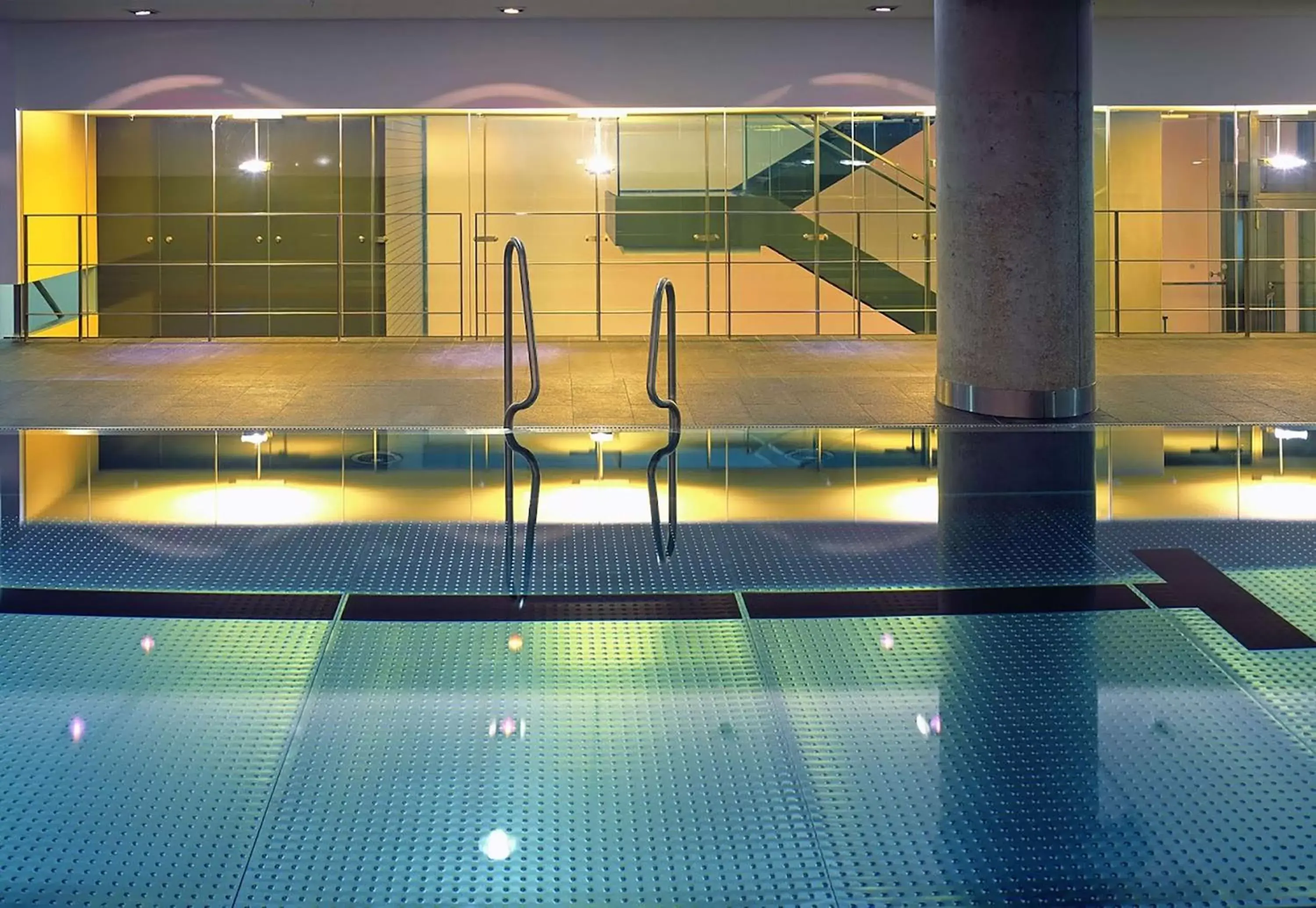 Swimming Pool in Hotel Kö59 Düsseldorf - Member of Hommage Luxury Hotels Collection