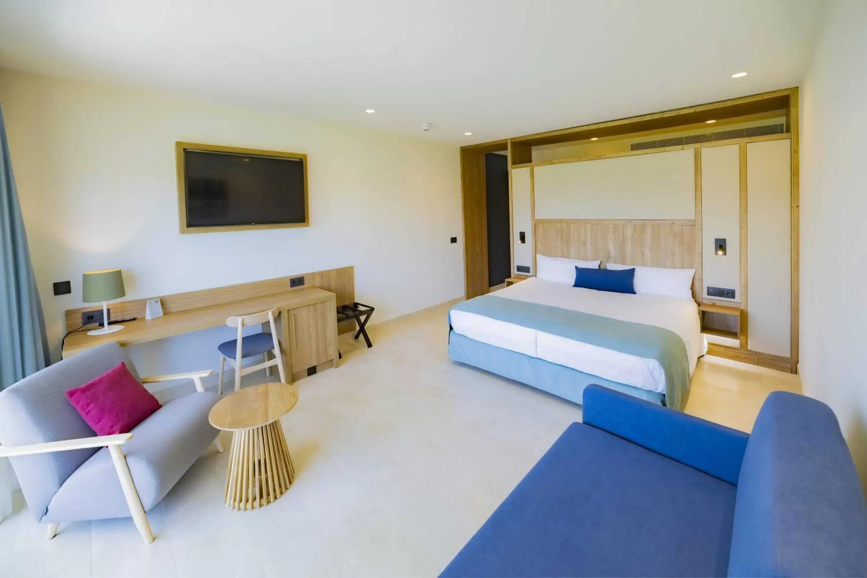 Impressive Superior Double Room Golf View (2 adults +1 child) in Impressive Playa Granada Golf Impressive Superior Double Room Golf View (2 adults +1 child) in Impressive Playa Granada Golf