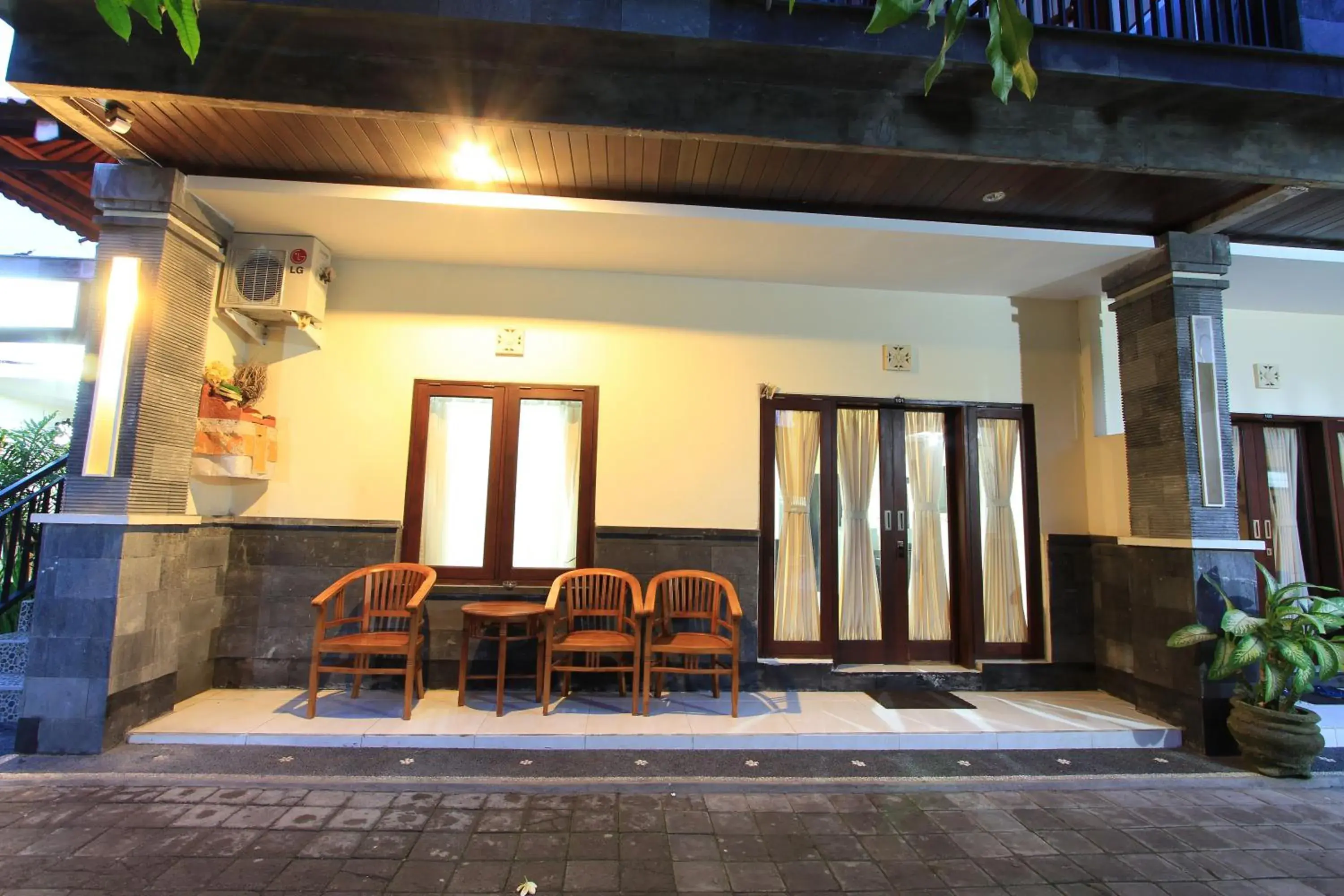 Balcony/Terrace in Surya Inn