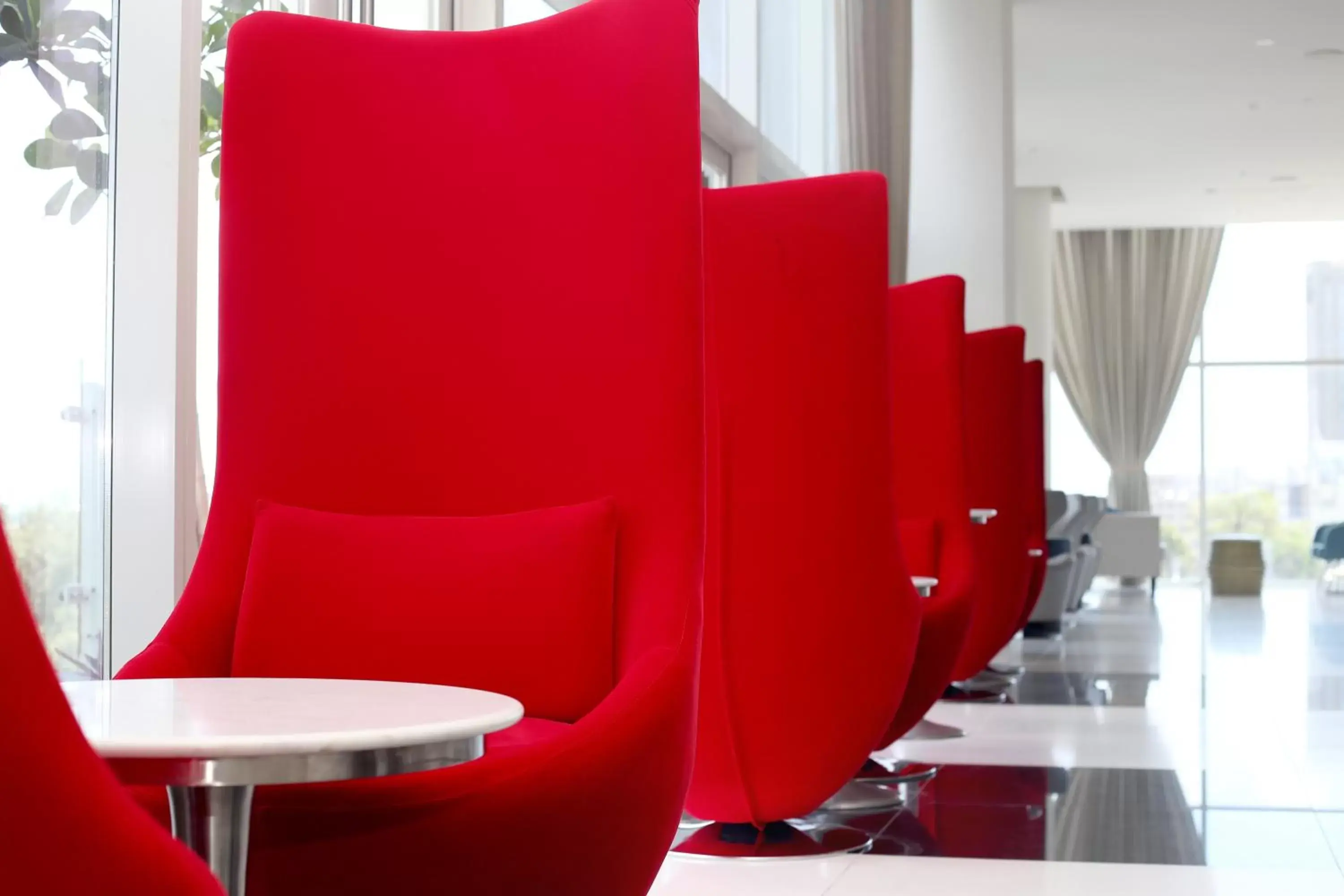 Lobby or reception, Seating Area in Cinnamon Red Colombo