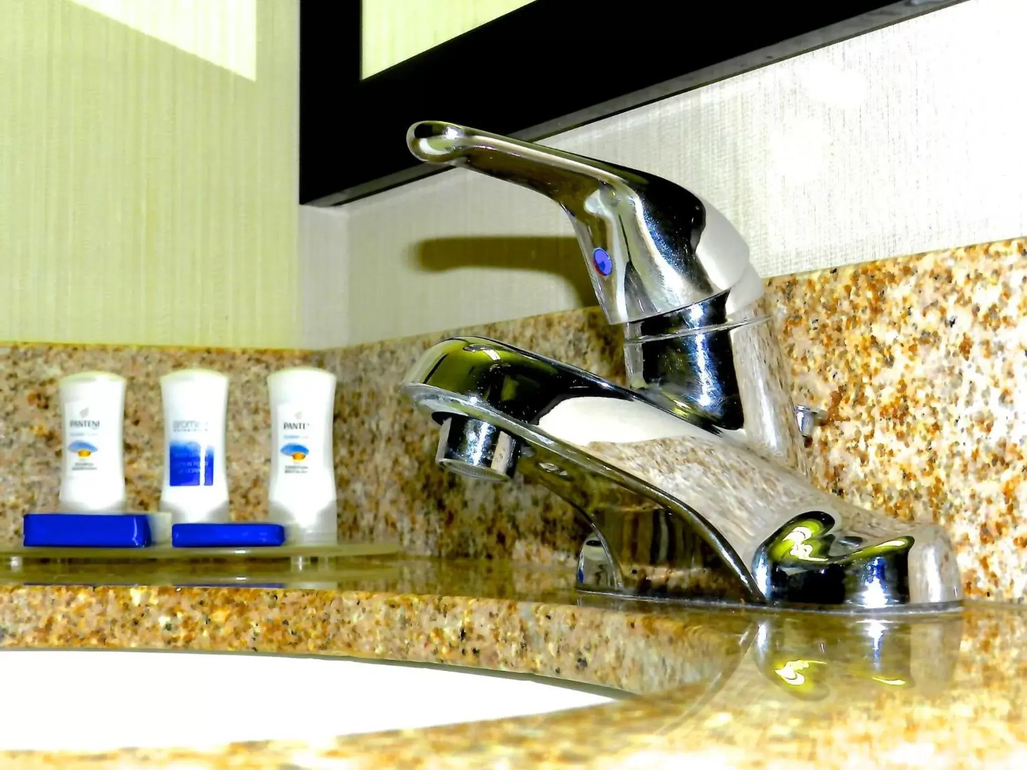 Bathroom in Best Western Park Hotel