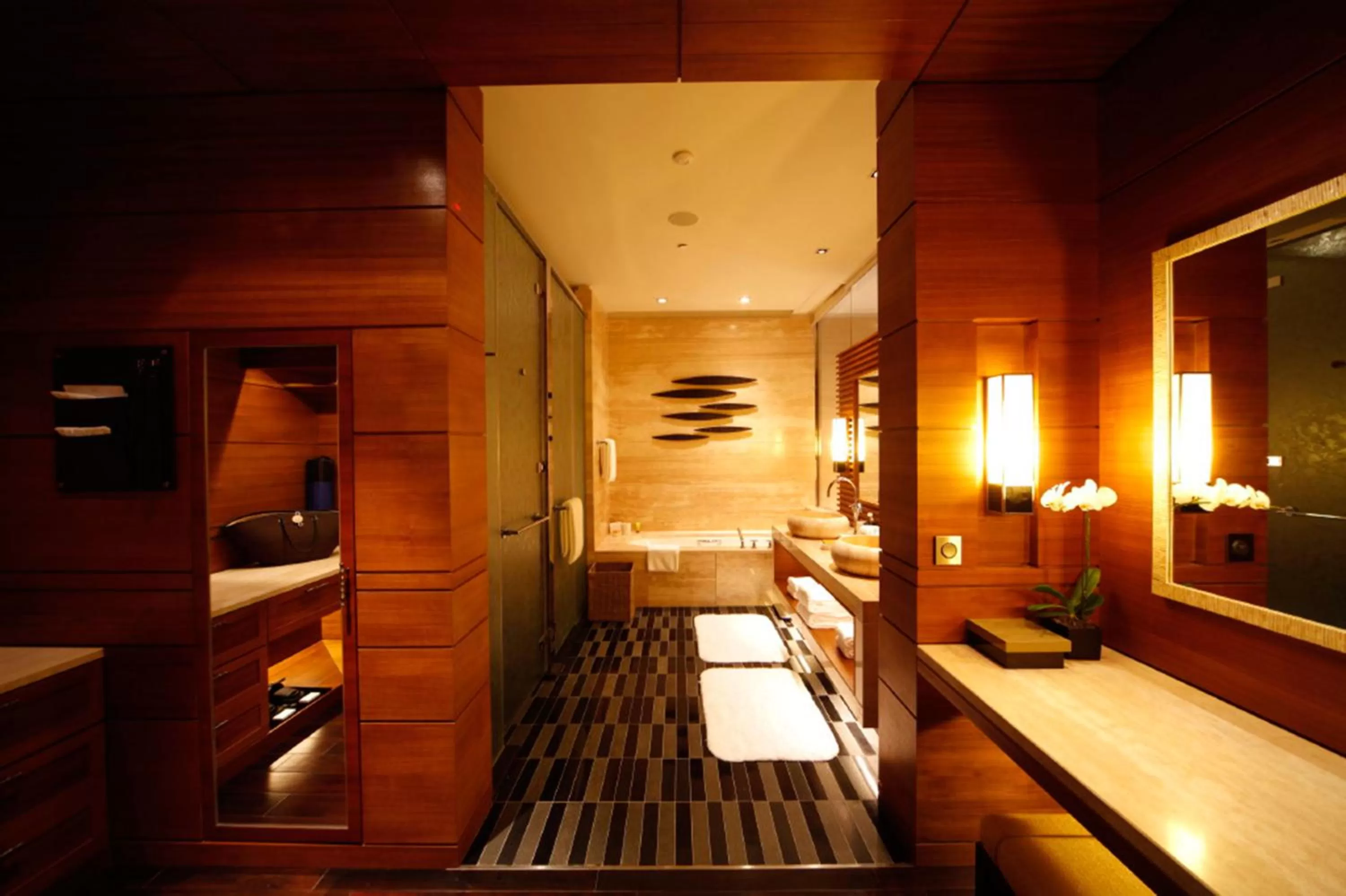 Bathroom, Bed in Raffles Hainan Clear Water Bay