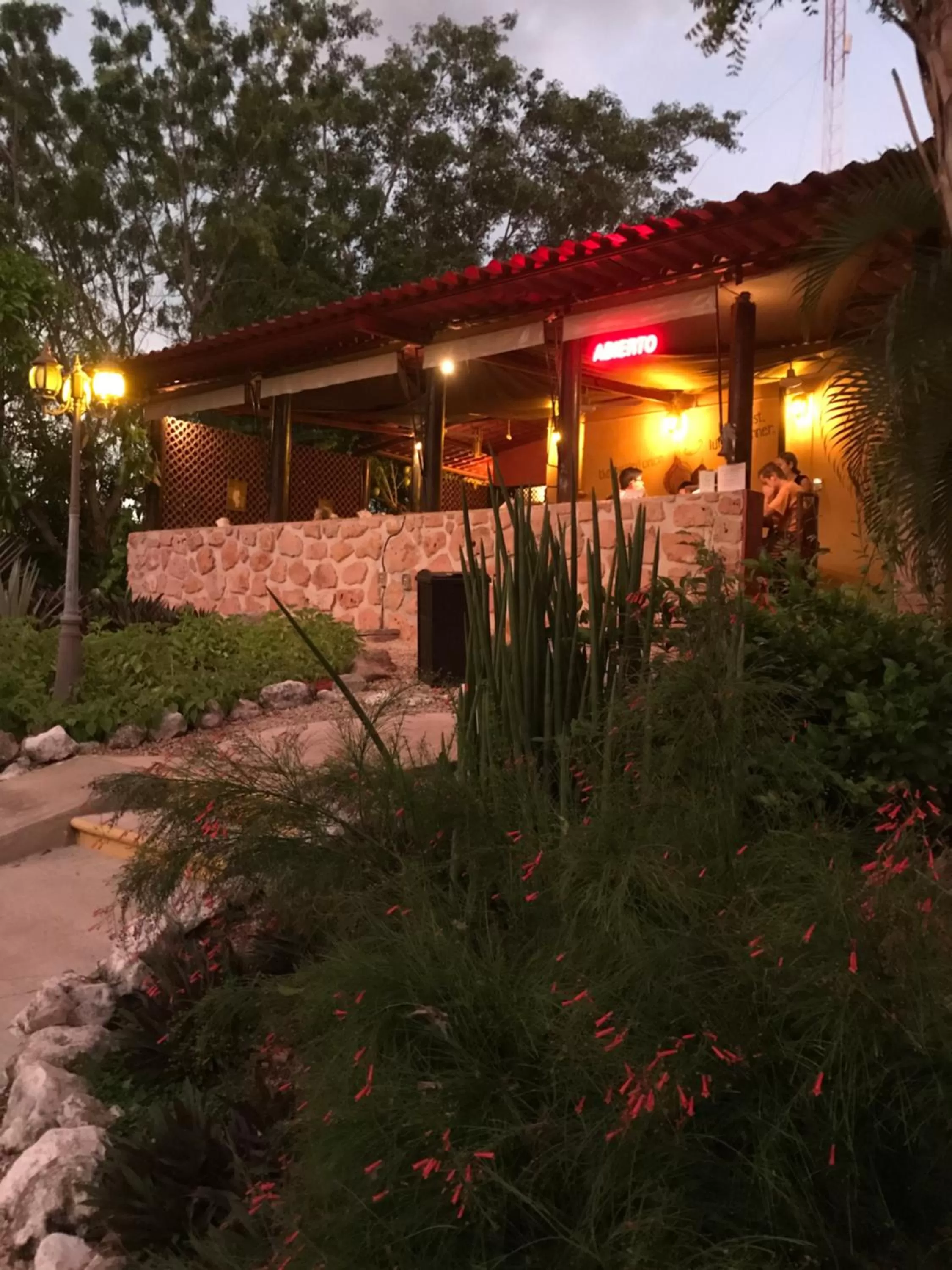 Restaurant/places to eat, Property Building in The Pickled Onion Eco-Boutique B&B