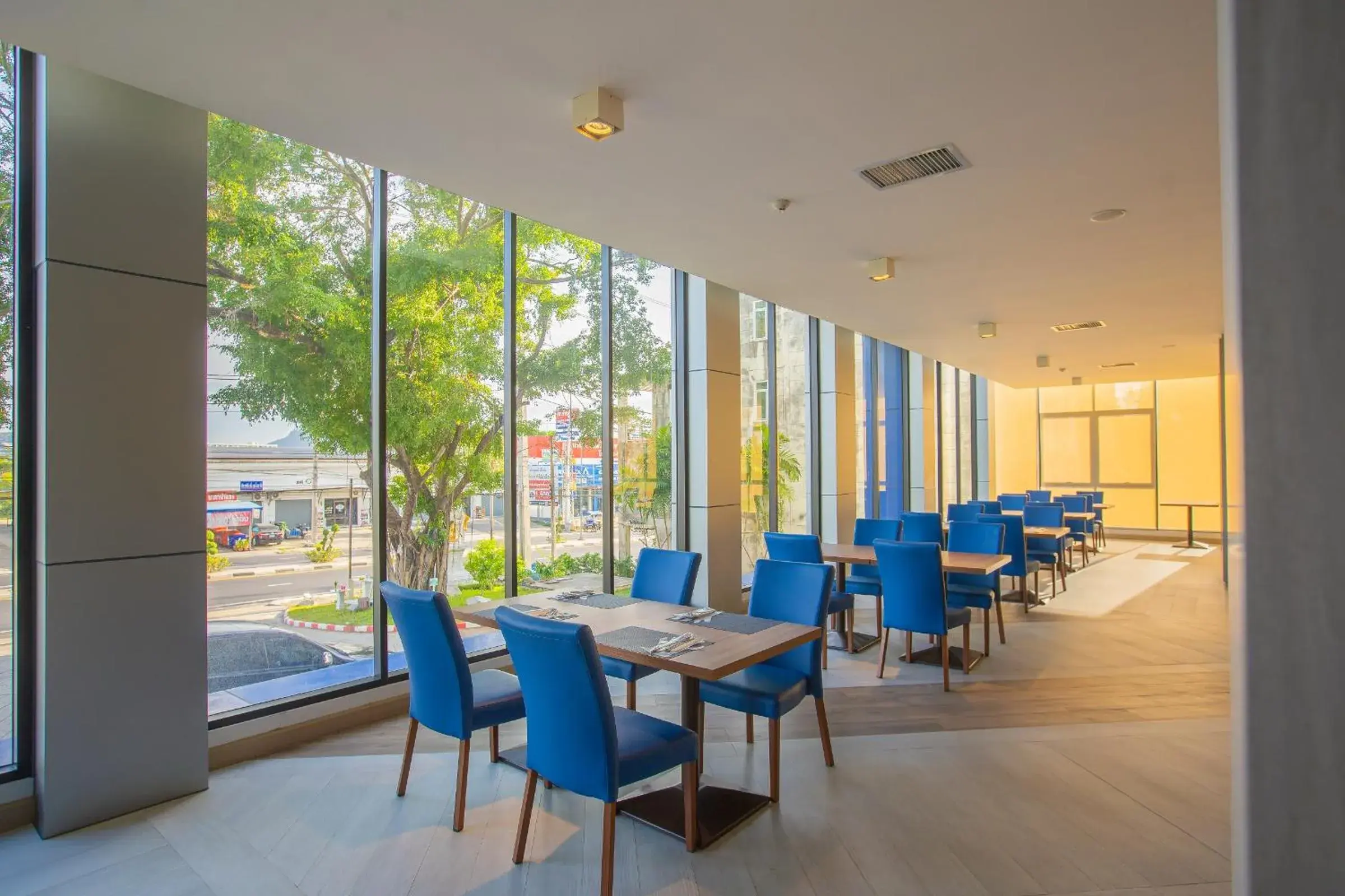 Restaurant/places to eat in Seabed Grand Hotel Phuket - SHA Extra Plus Restaurant/places to eat in Seabed Grand Hotel Phuket - SHA Extra Plus