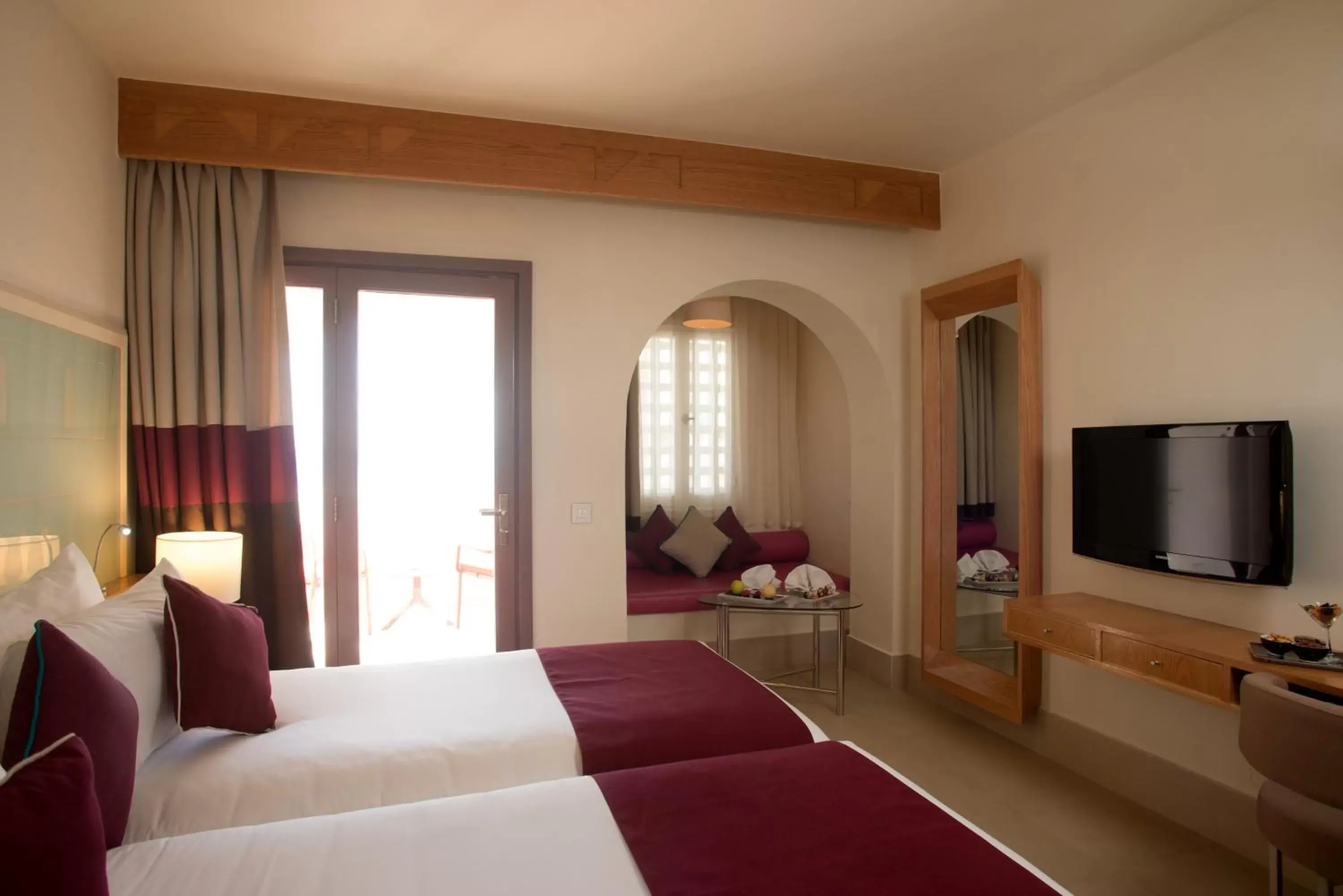 Bedroom, TV/Entertainment Center in Mercure Hurghada Hotel