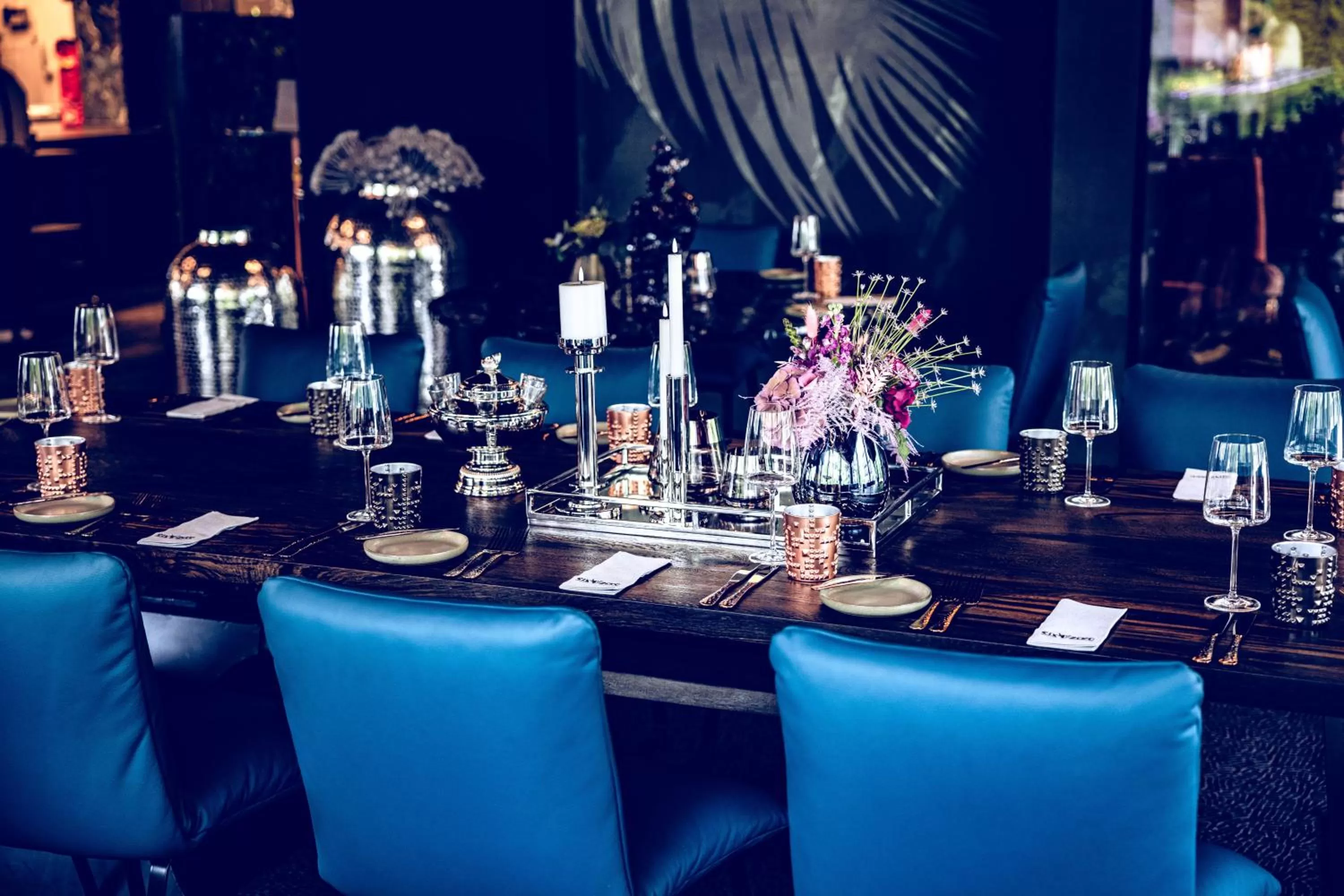 Restaurant/places to eat in The Flamingo