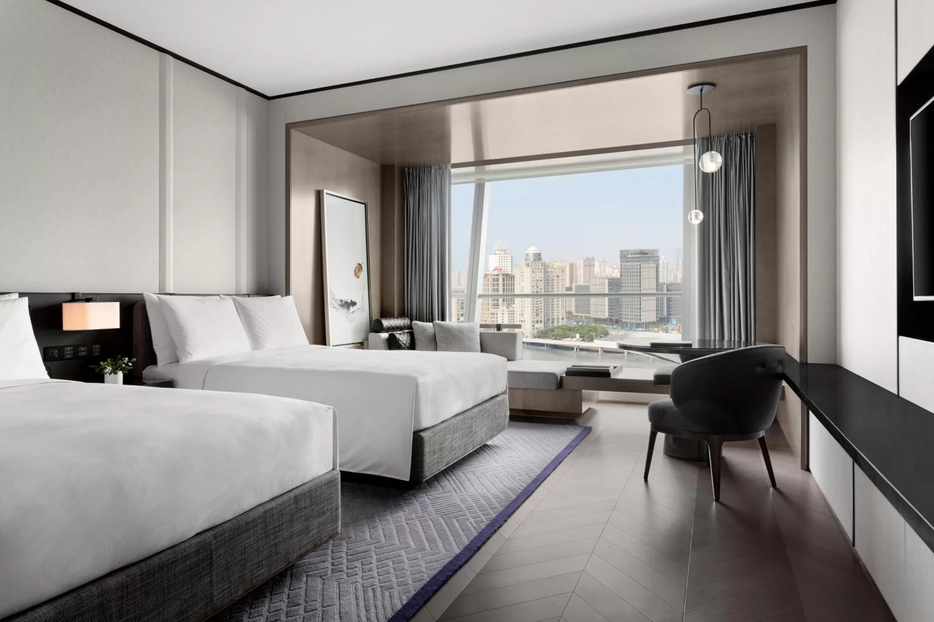 Bedroom, Bed in JW Marriott Marquis Hotel Shanghai Pudong