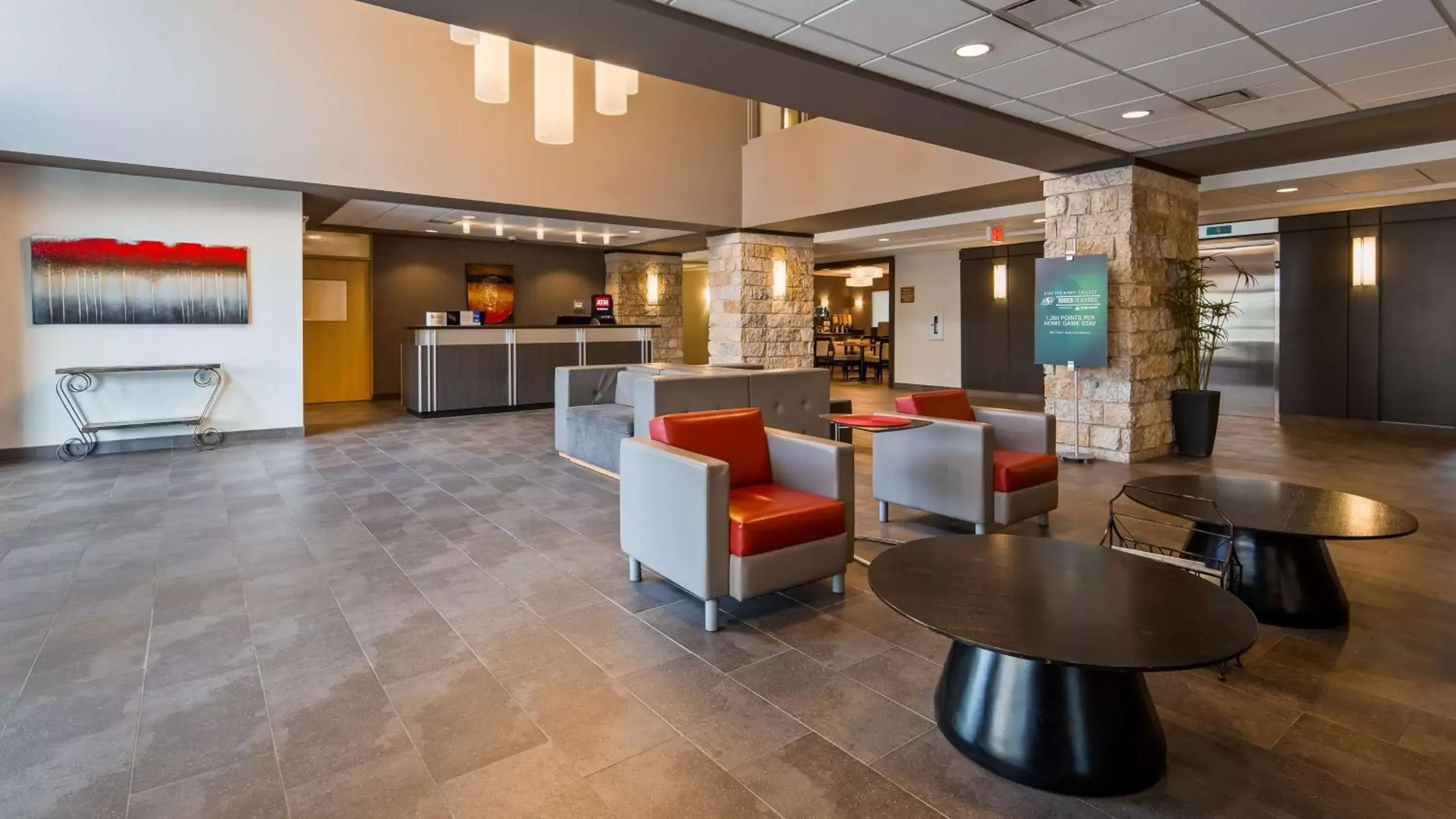 Lobby or reception in Best Western Plus Eastgate Inn & Suites