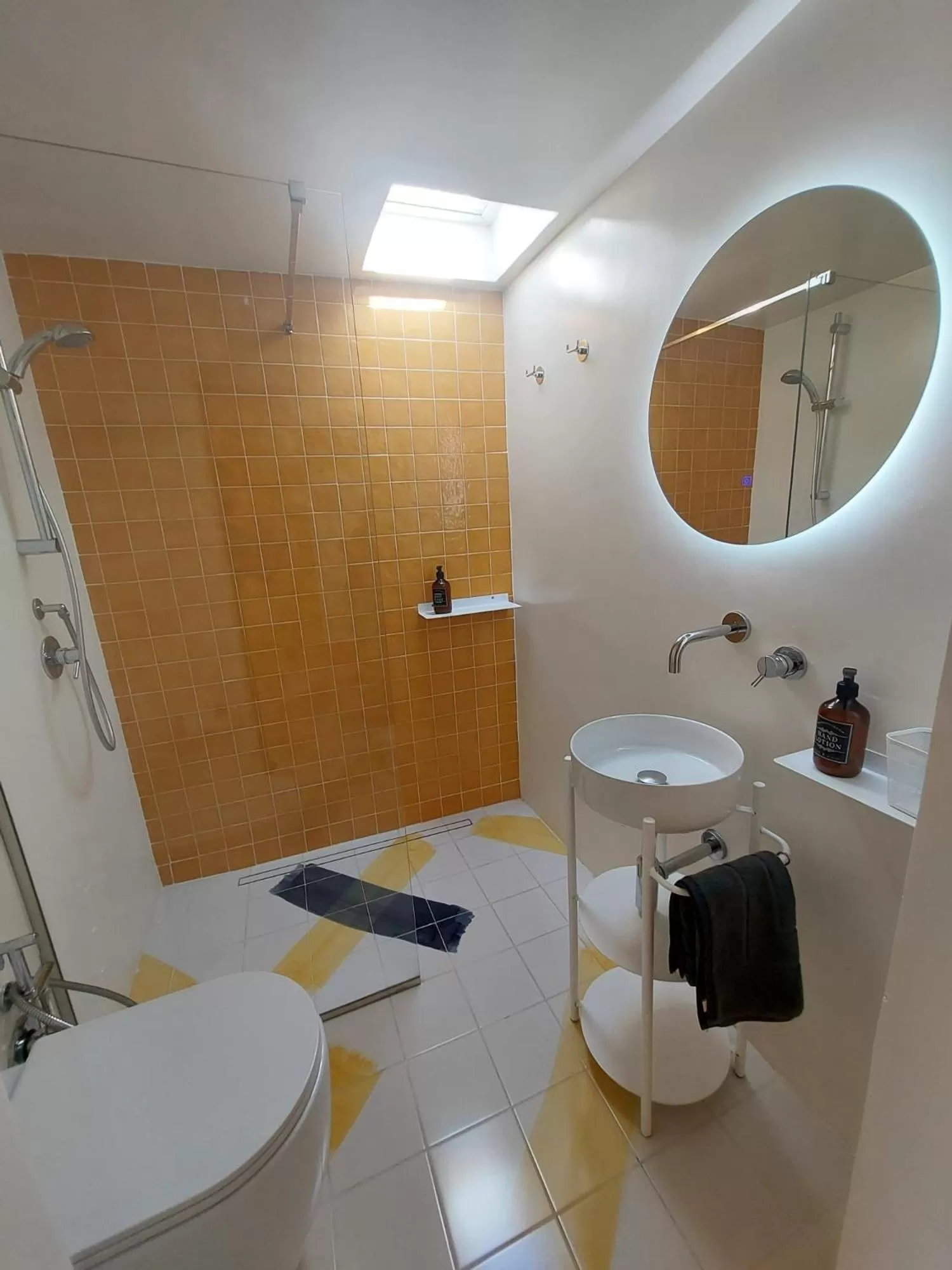 Bathroom in B&B Toledo Panoramic Rooftop with terrace