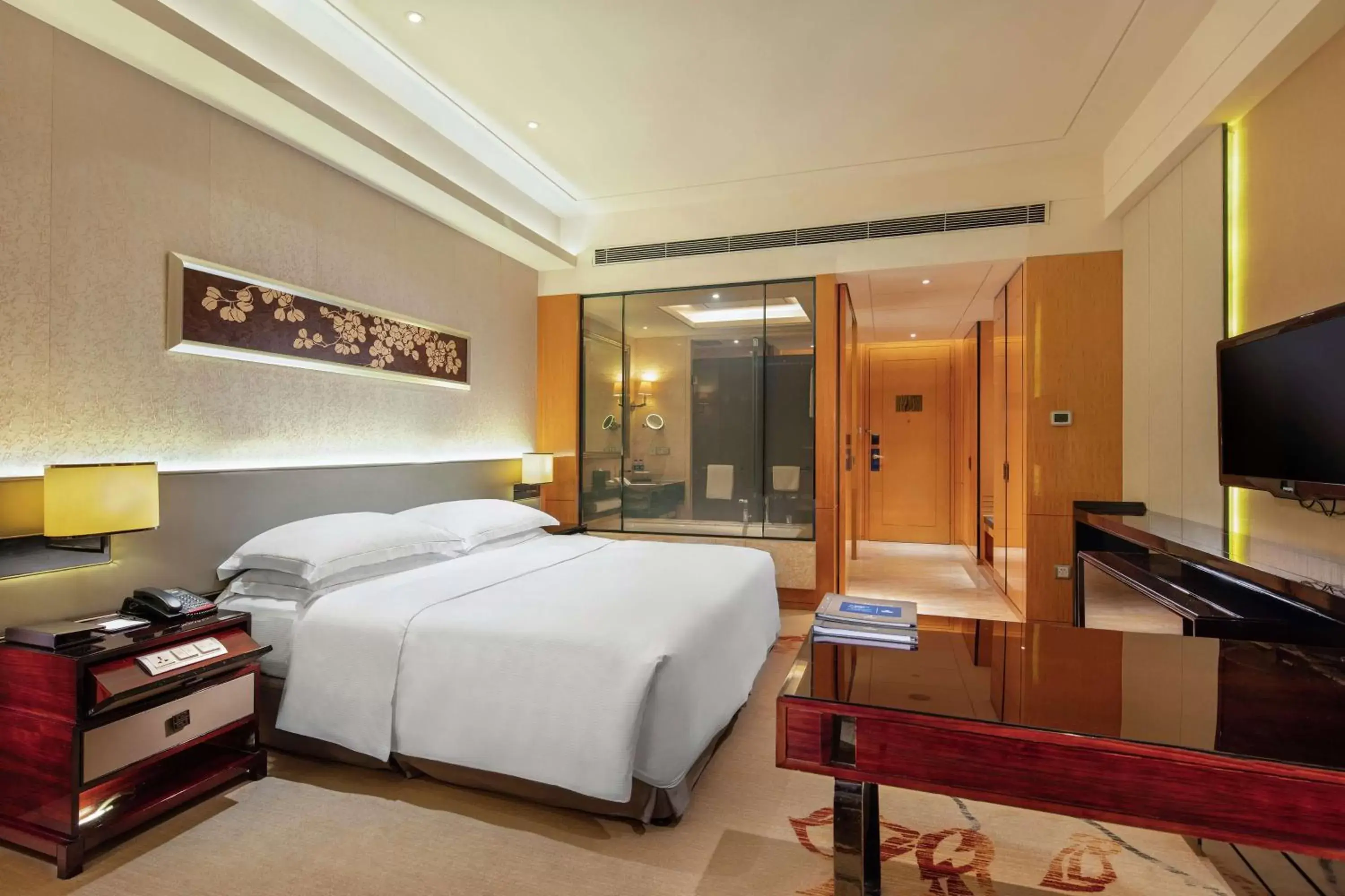 Bedroom, Bed in Hilton Guangzhou Baiyun - Canton Fair Free Shuttle Bus