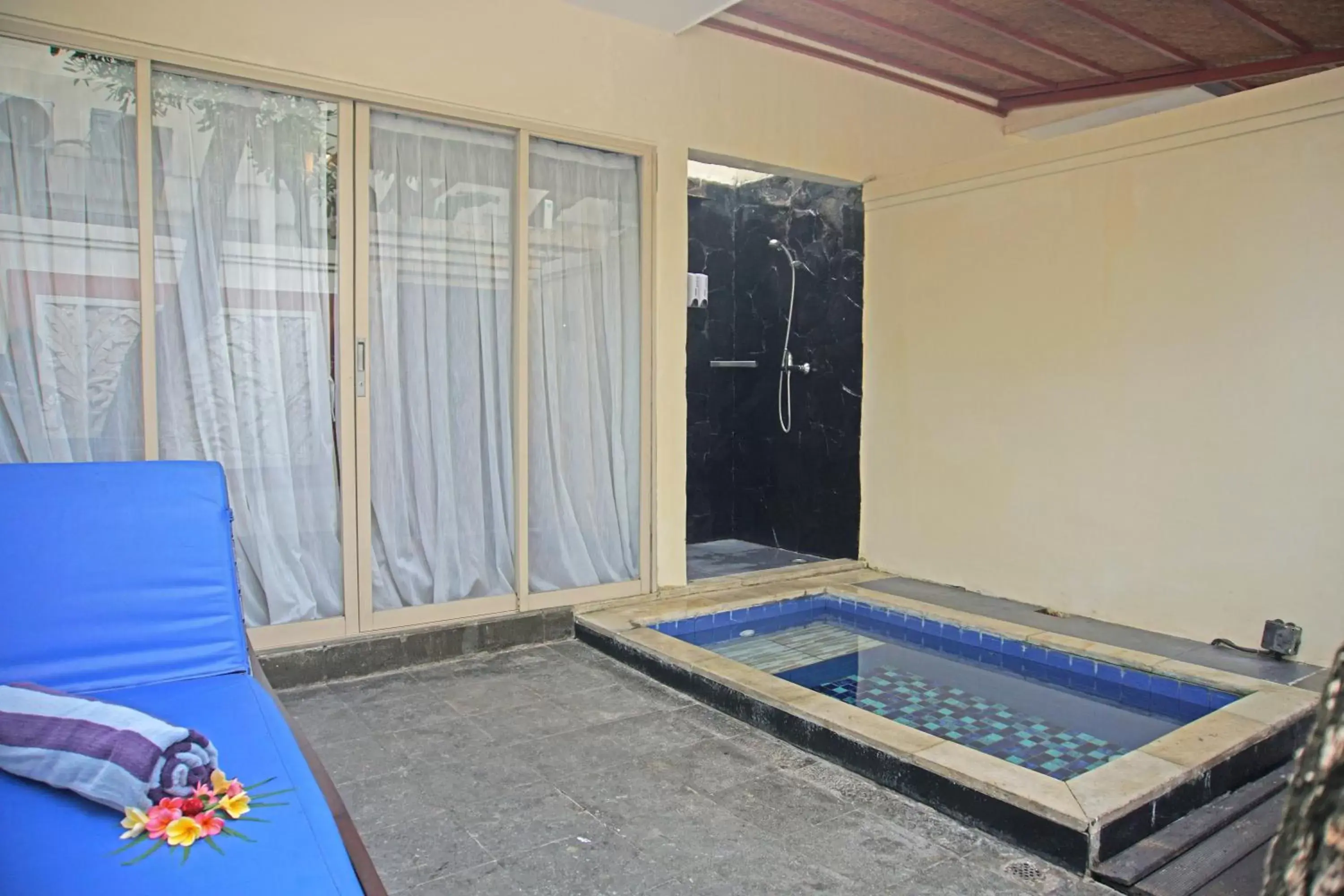 Property building, Swimming Pool in Best Western Kuta Villa