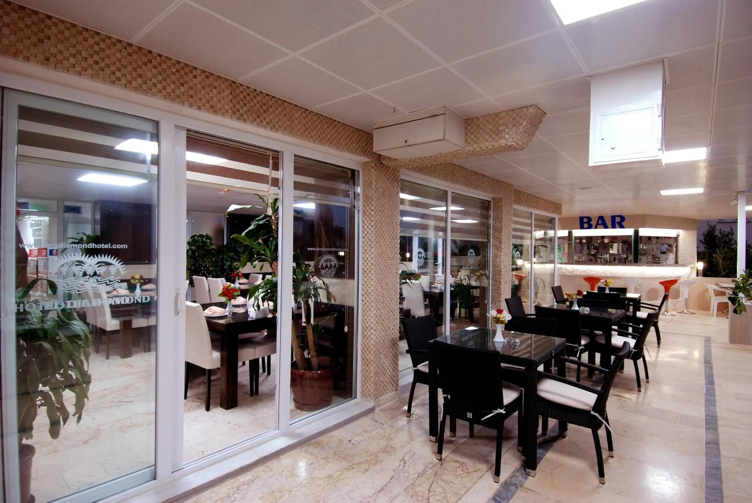 Restaurant/places to eat in Lara Diamond Hotel Restaurant/places to eat in Lara Diamond Hotel