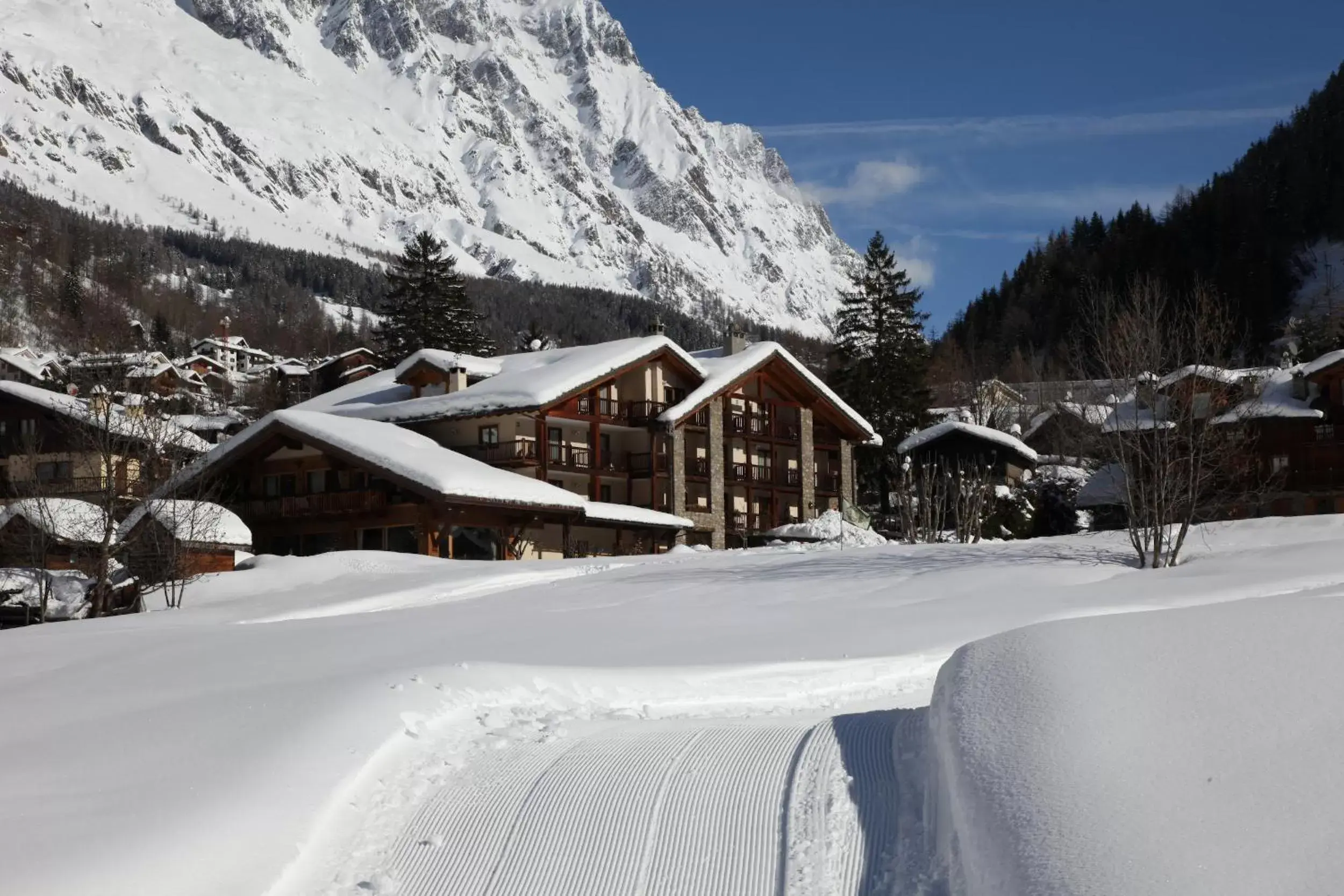 Property building, Winter in Auberge de La Maison