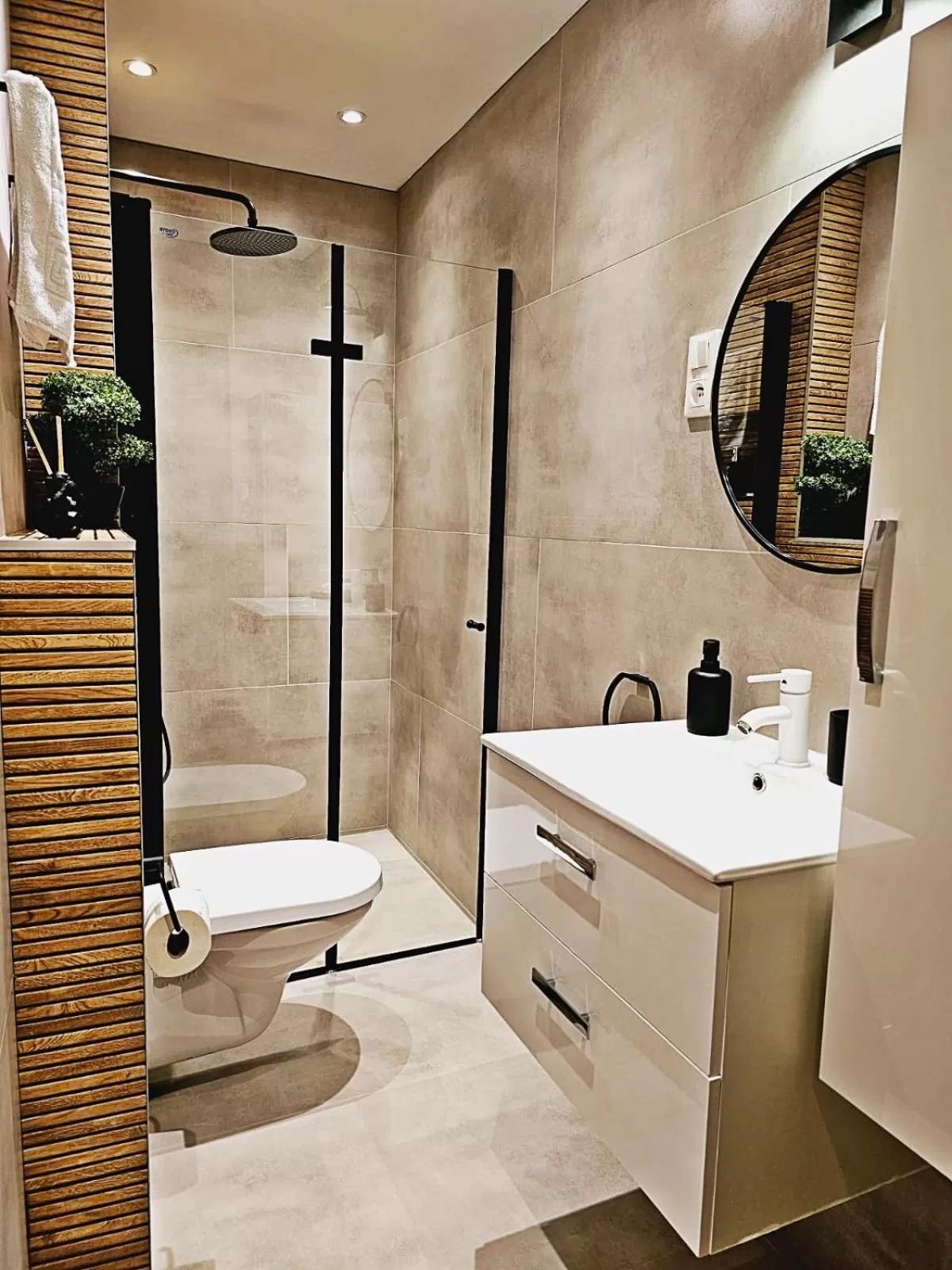 Shower, Bathroom in Safir przy samym WYCIĄGU