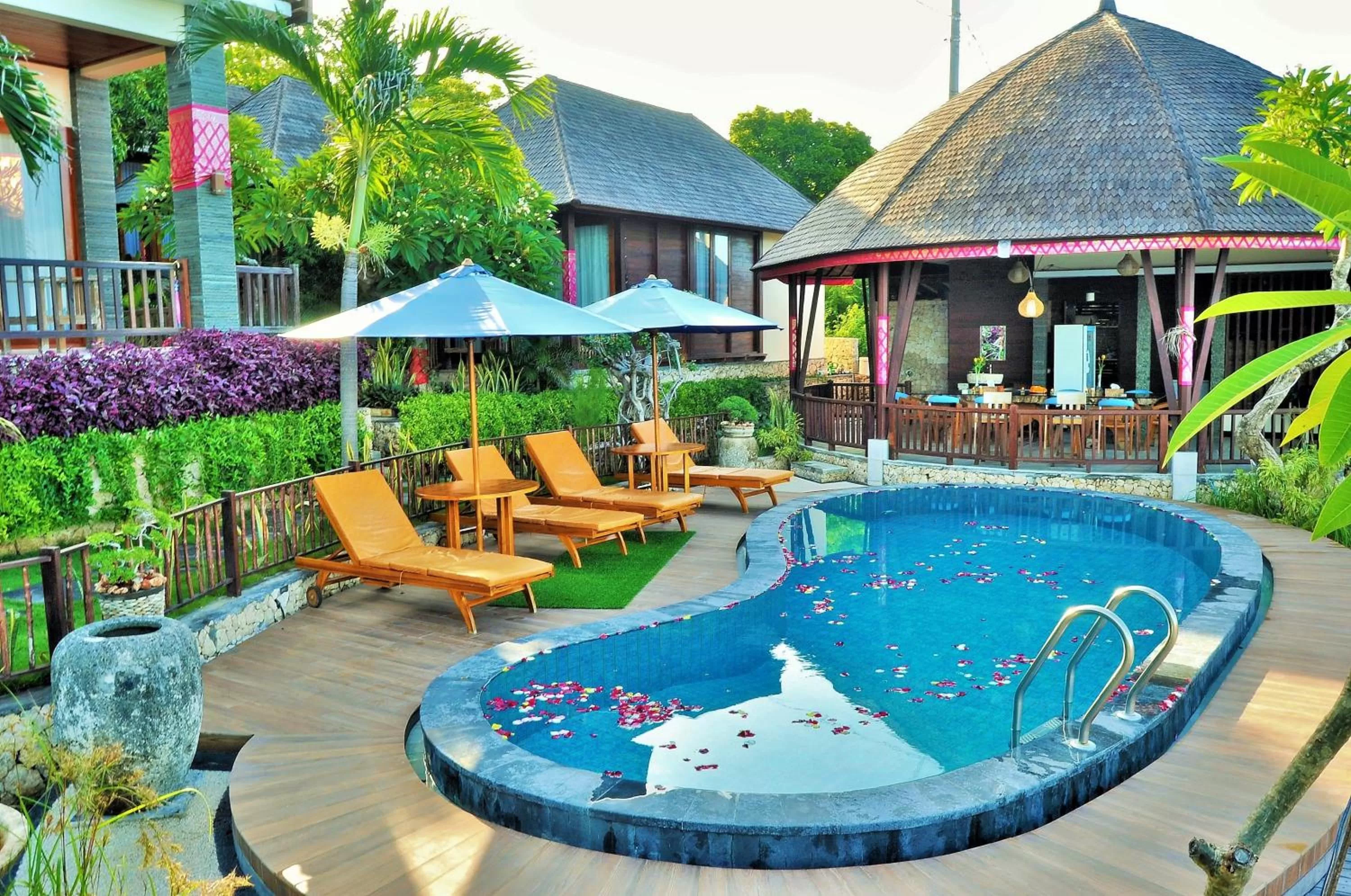 Restaurant/places to eat in Ocean Terrace Suite And Spa Luxury