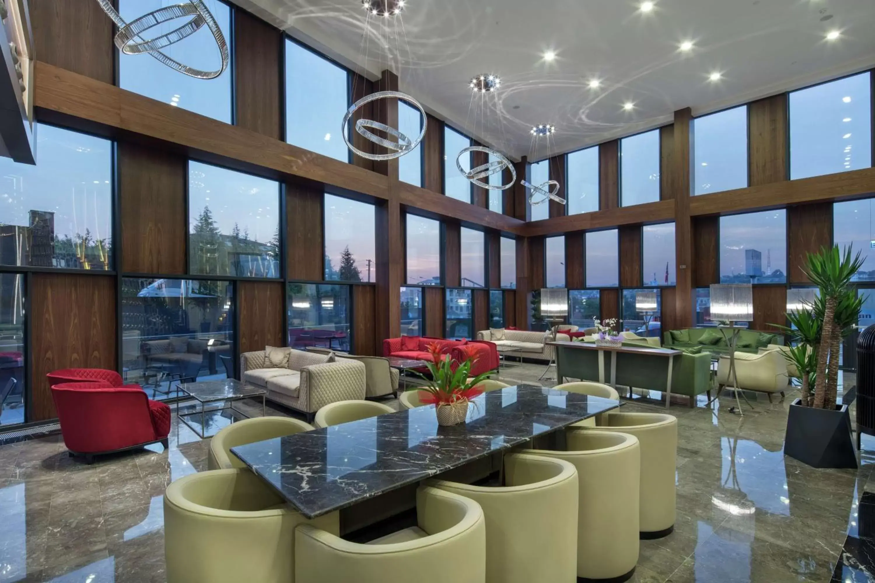 Lobby or reception, Lounge/Bar in Hilton Garden Inn Yalova