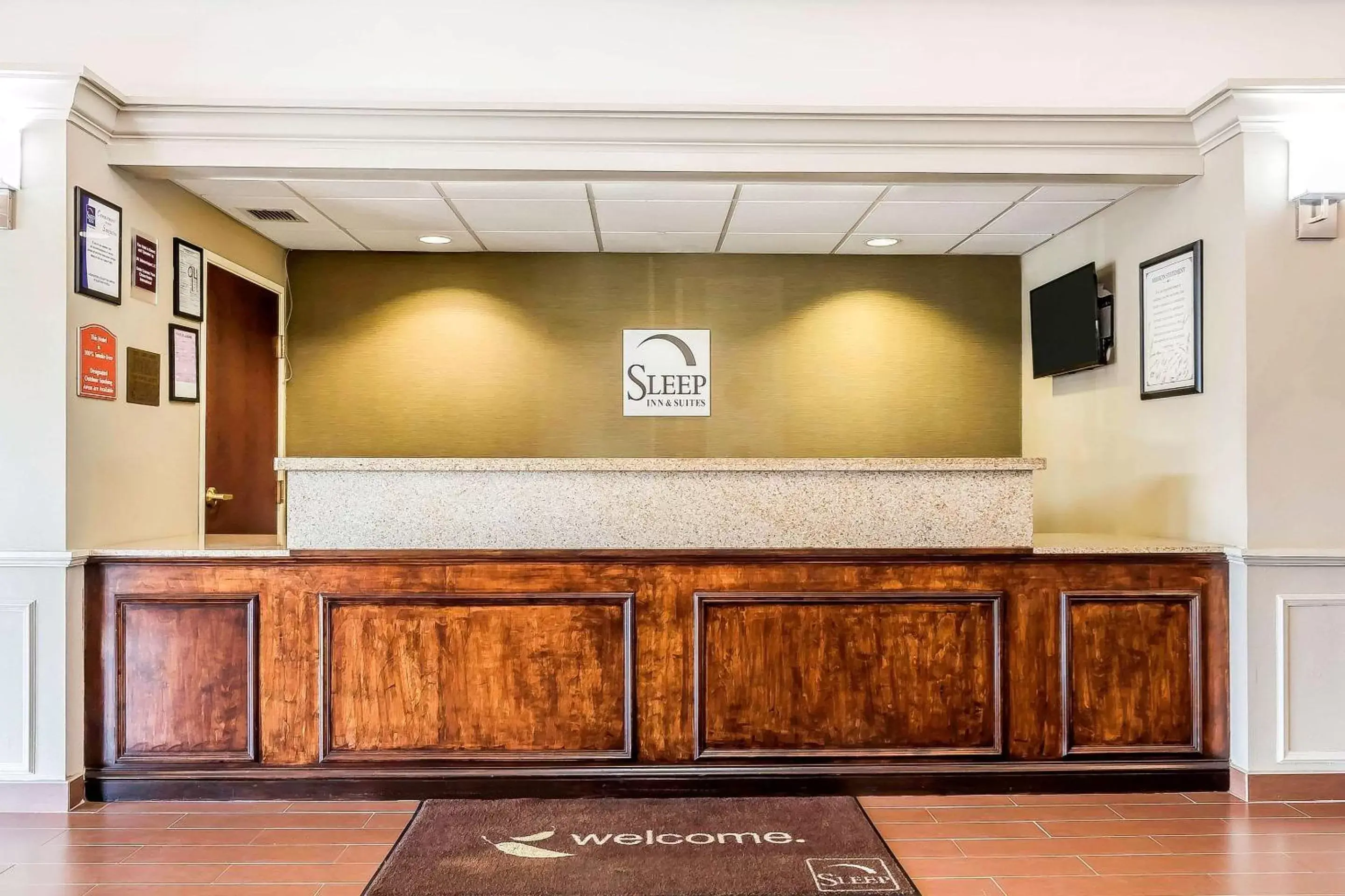 Lobby or reception in Sleep Inn & Suites Dothan North Lobby or reception in Sleep Inn & Suites Dothan North