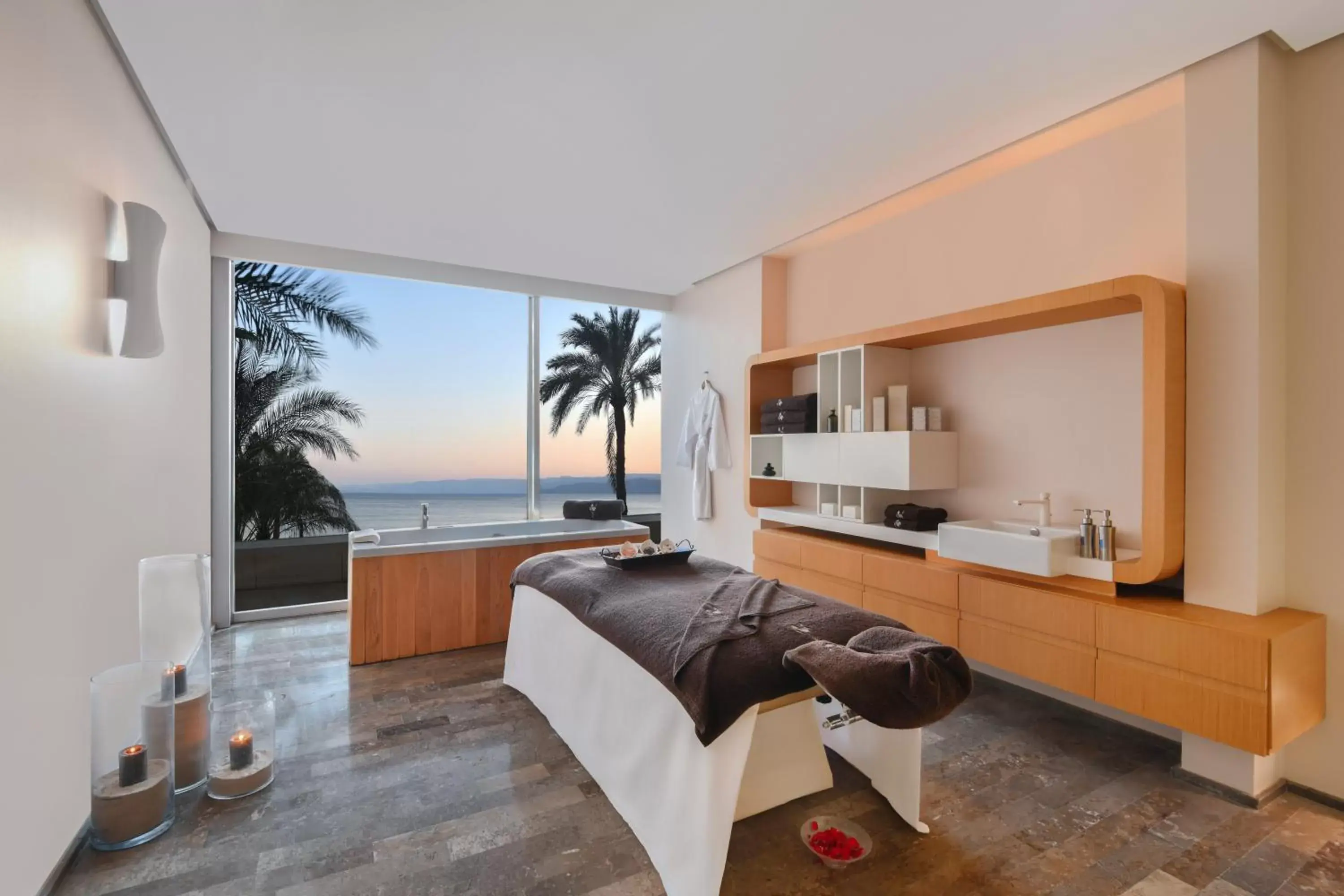 Massage, Kitchen/Kitchenette in Kempinski Hotel Aqaba