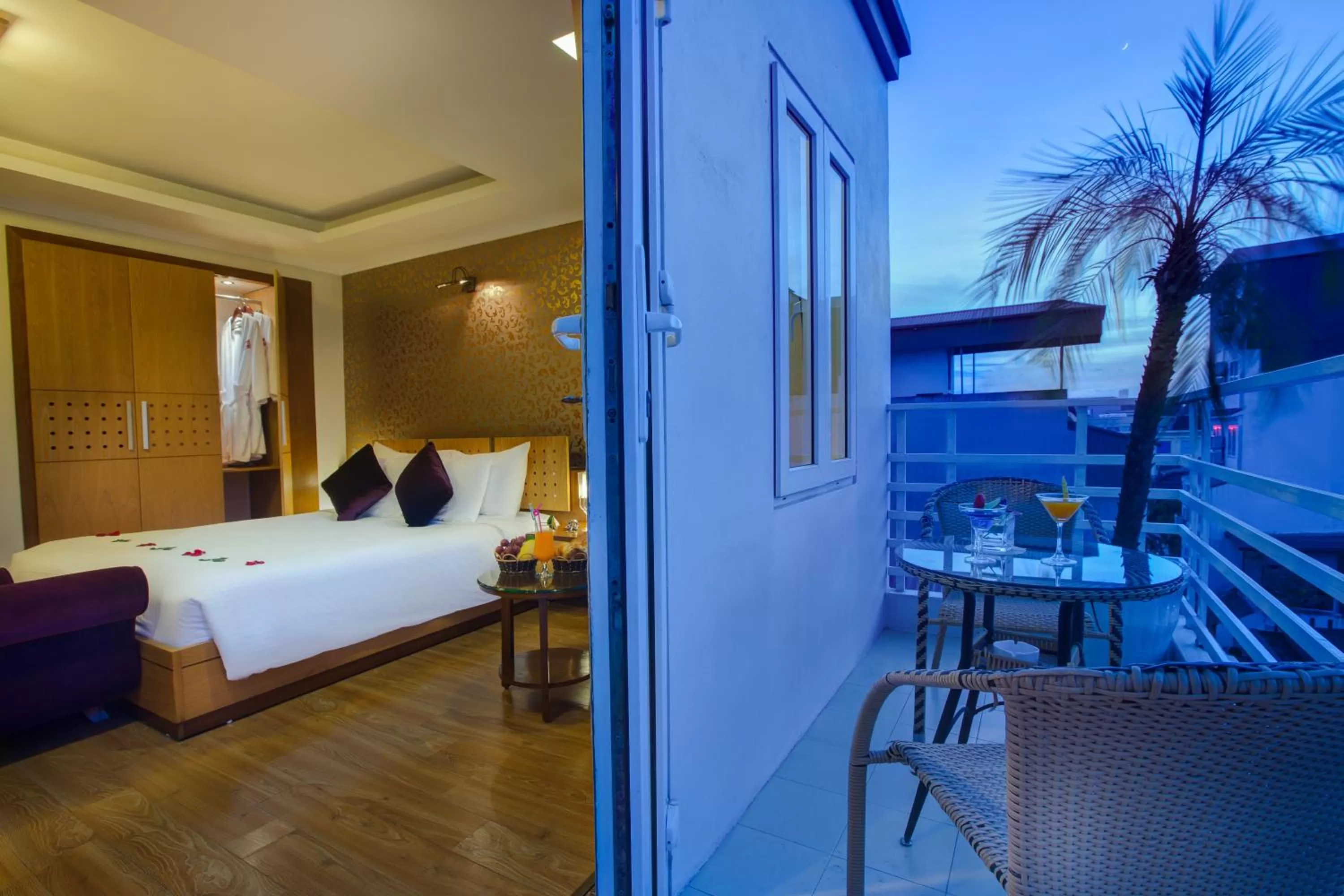 Patio, Bed in Eliana Ruby Hotel & Travel