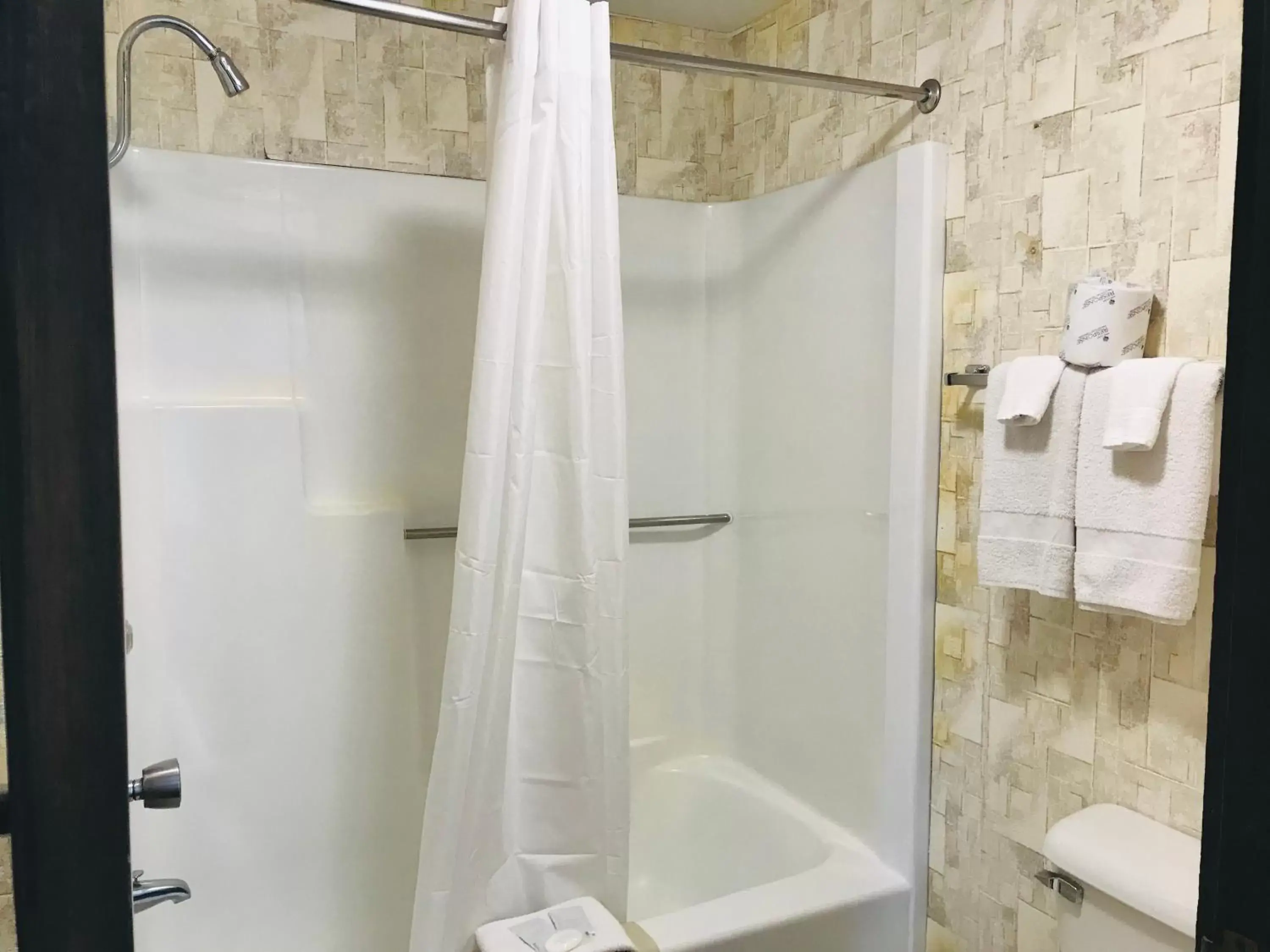Shower, Bathroom in Don Q Inn