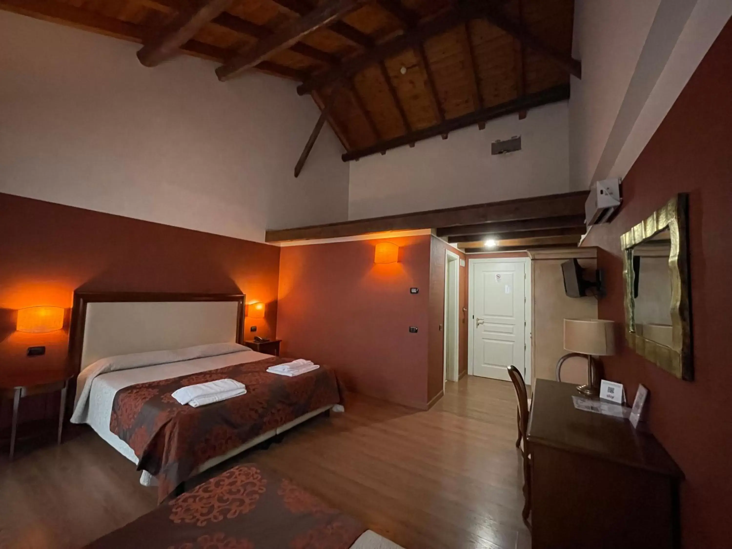 Bedroom, Bed in Hotel Cascina Marisa