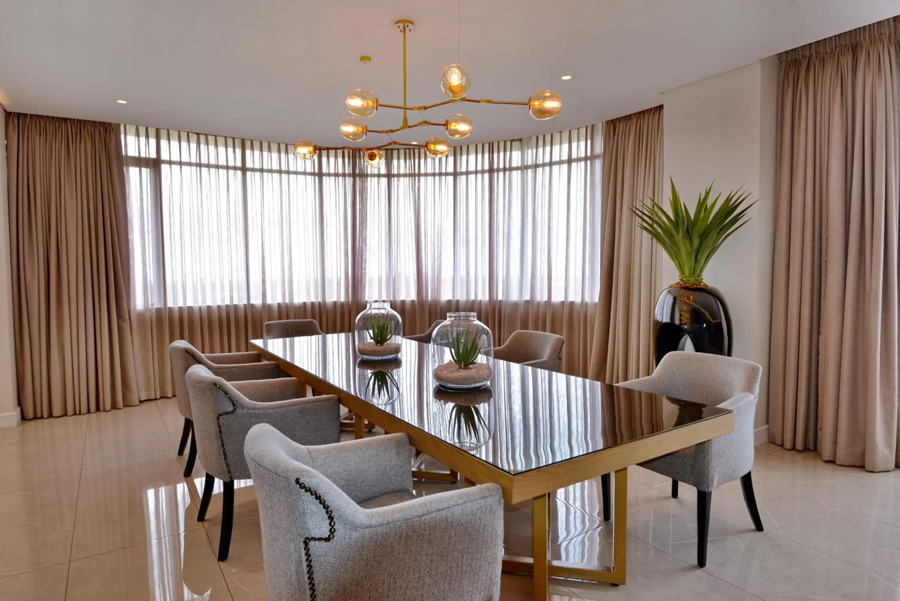 Dining area in The Houghton Hotel, Spa, Wellness & Golf
