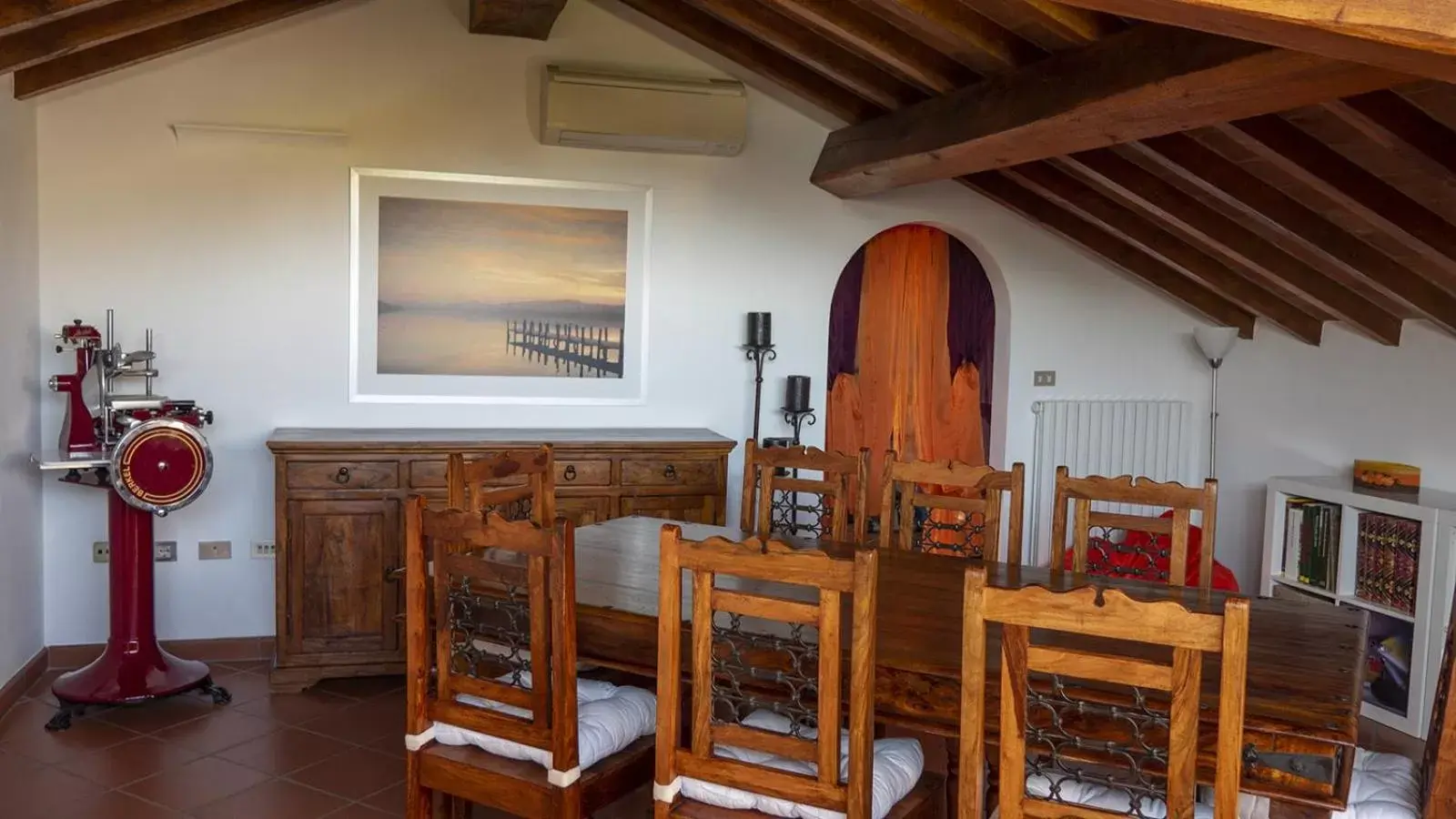 Seating area, Dining Area in Villa Matildis