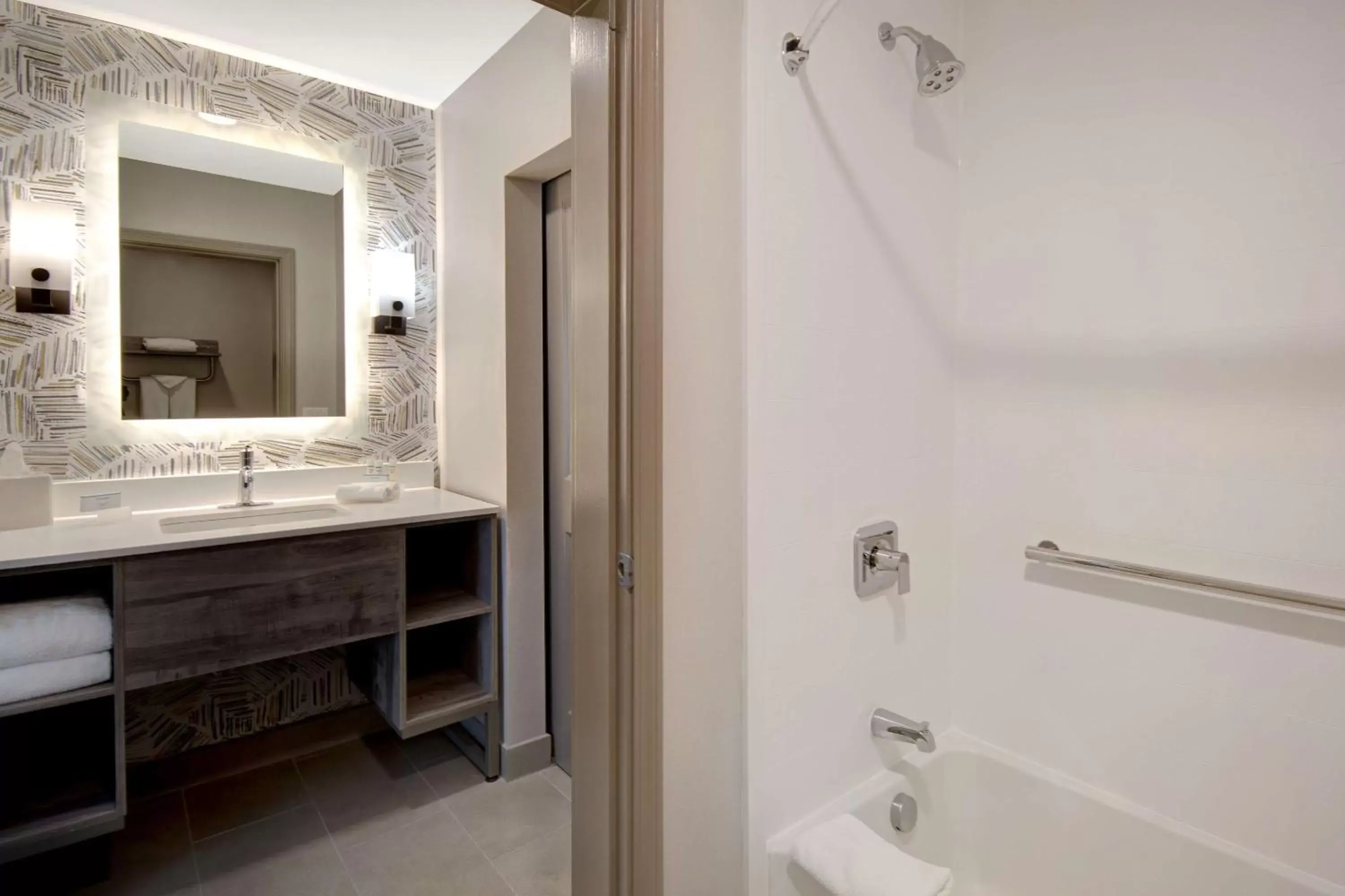 Bathroom in Homewood Suites By Hilton Lexington