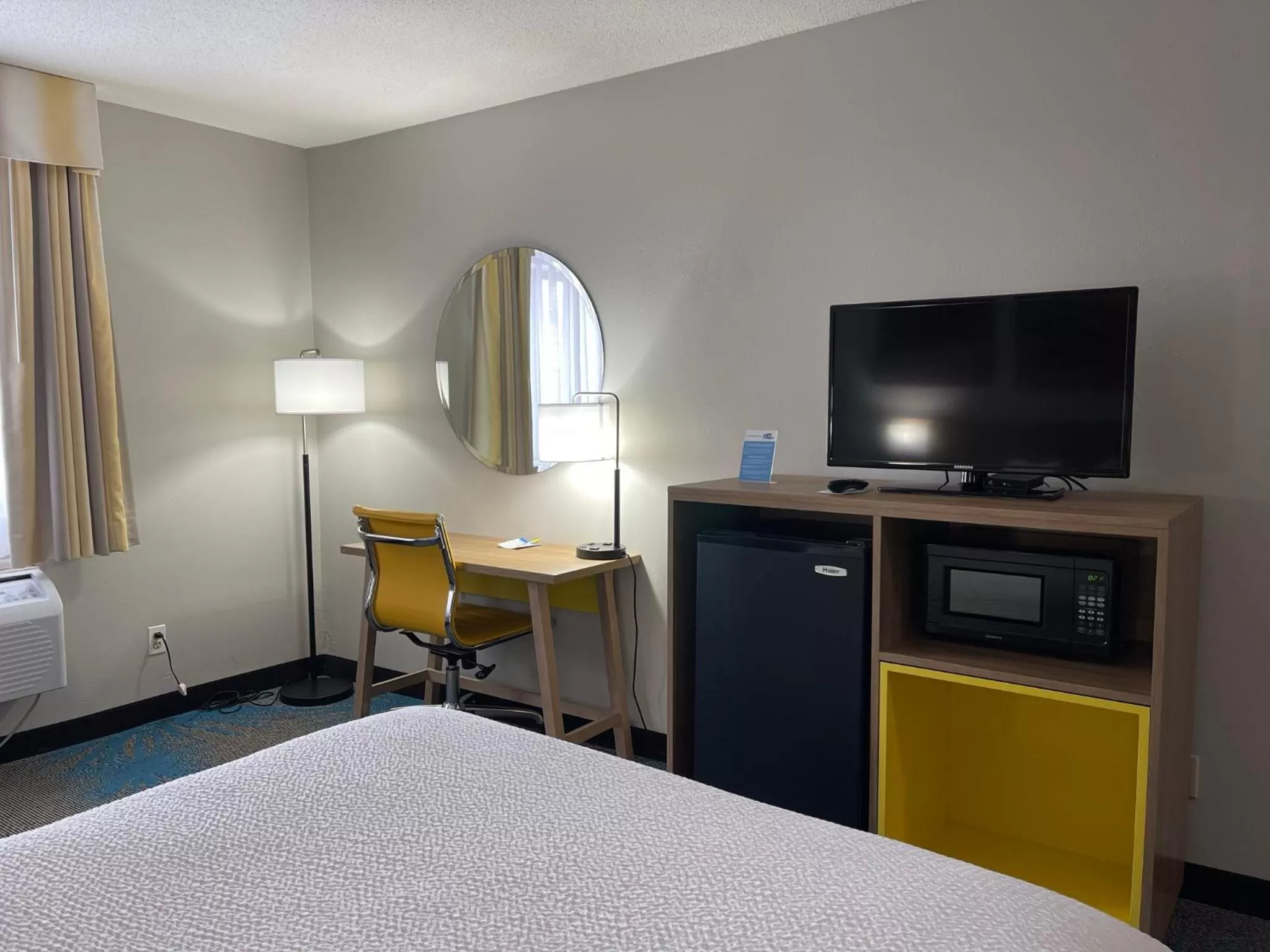 Bed in Days Inn by Wyndham Colby