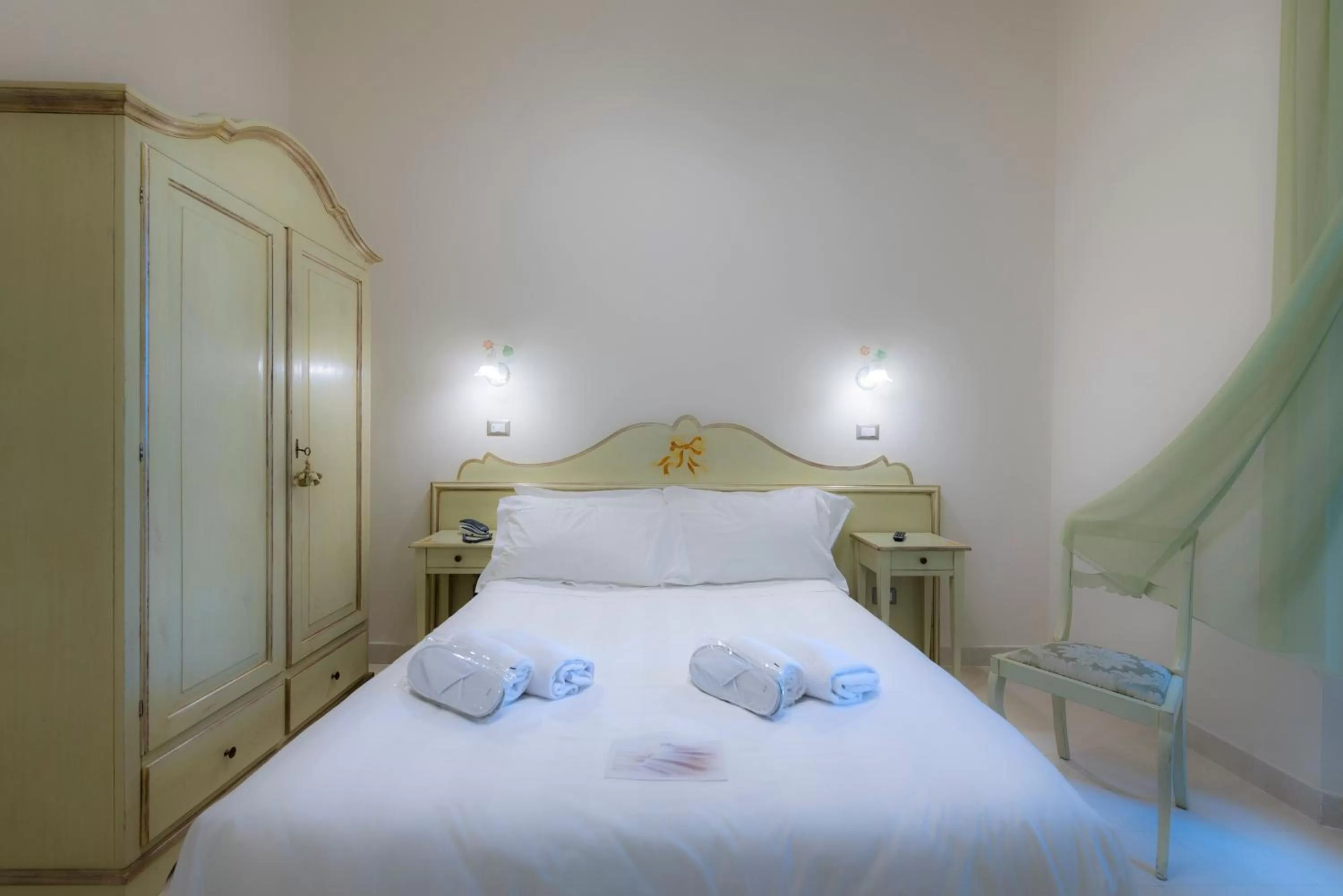 Photo of the whole room, Bed in Villa Elda Boutique Hotel