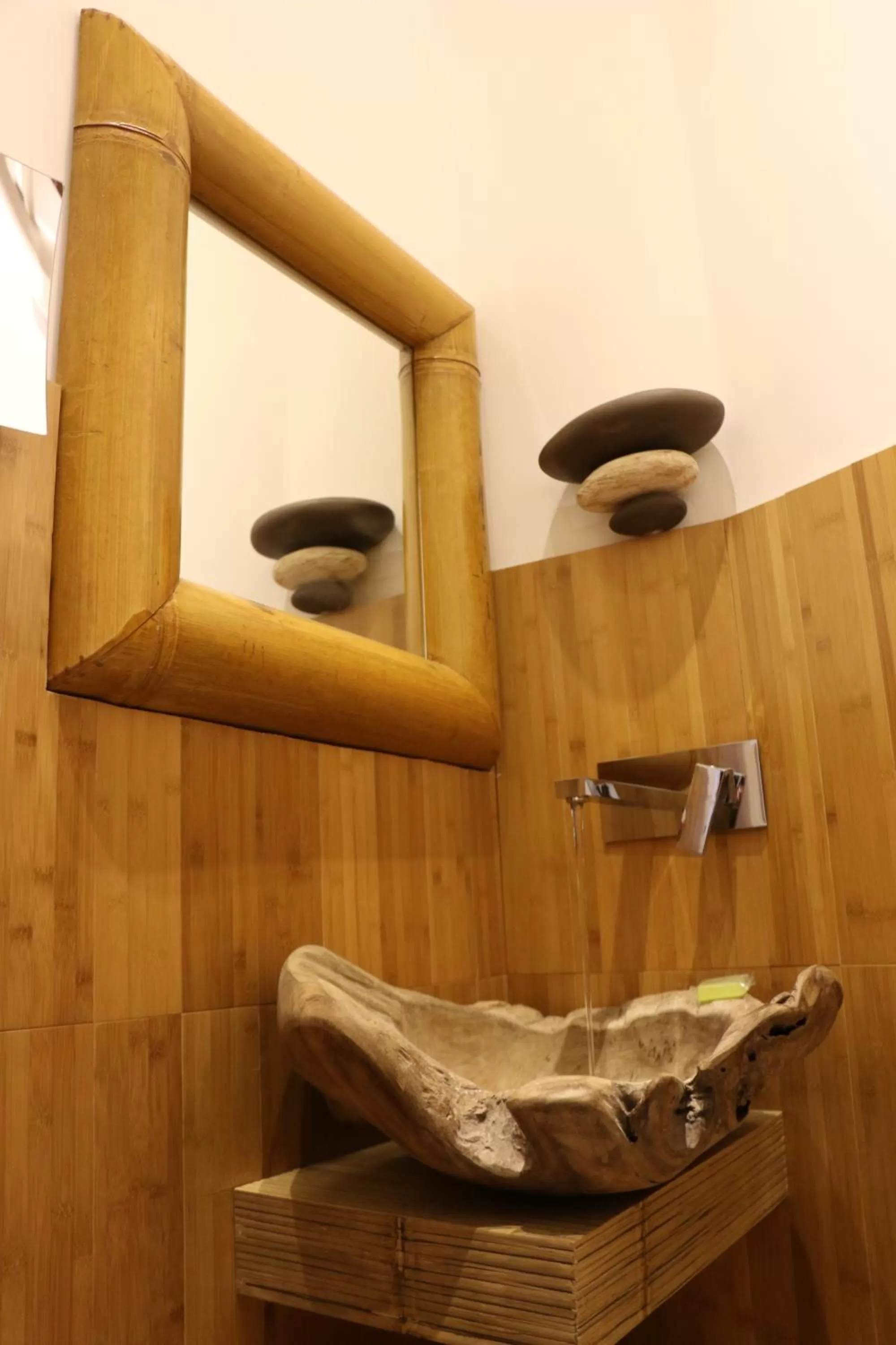 Bathroom in iRooms Pantheon