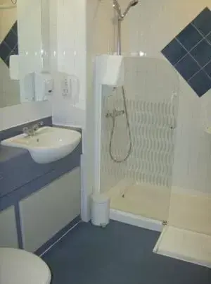 Bathroom in Diamond Lodge