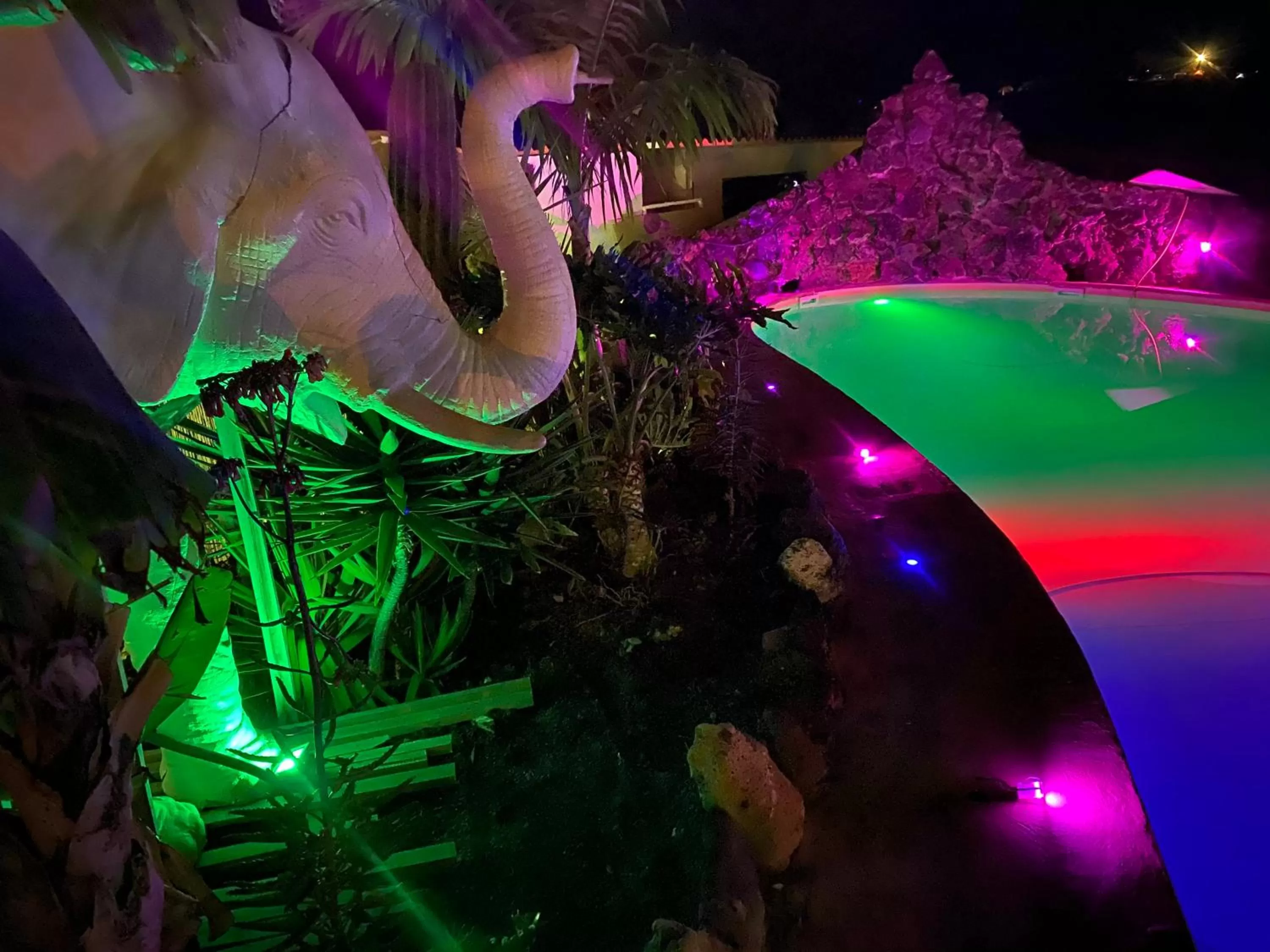 Property building, Swimming Pool in Paraiso villas