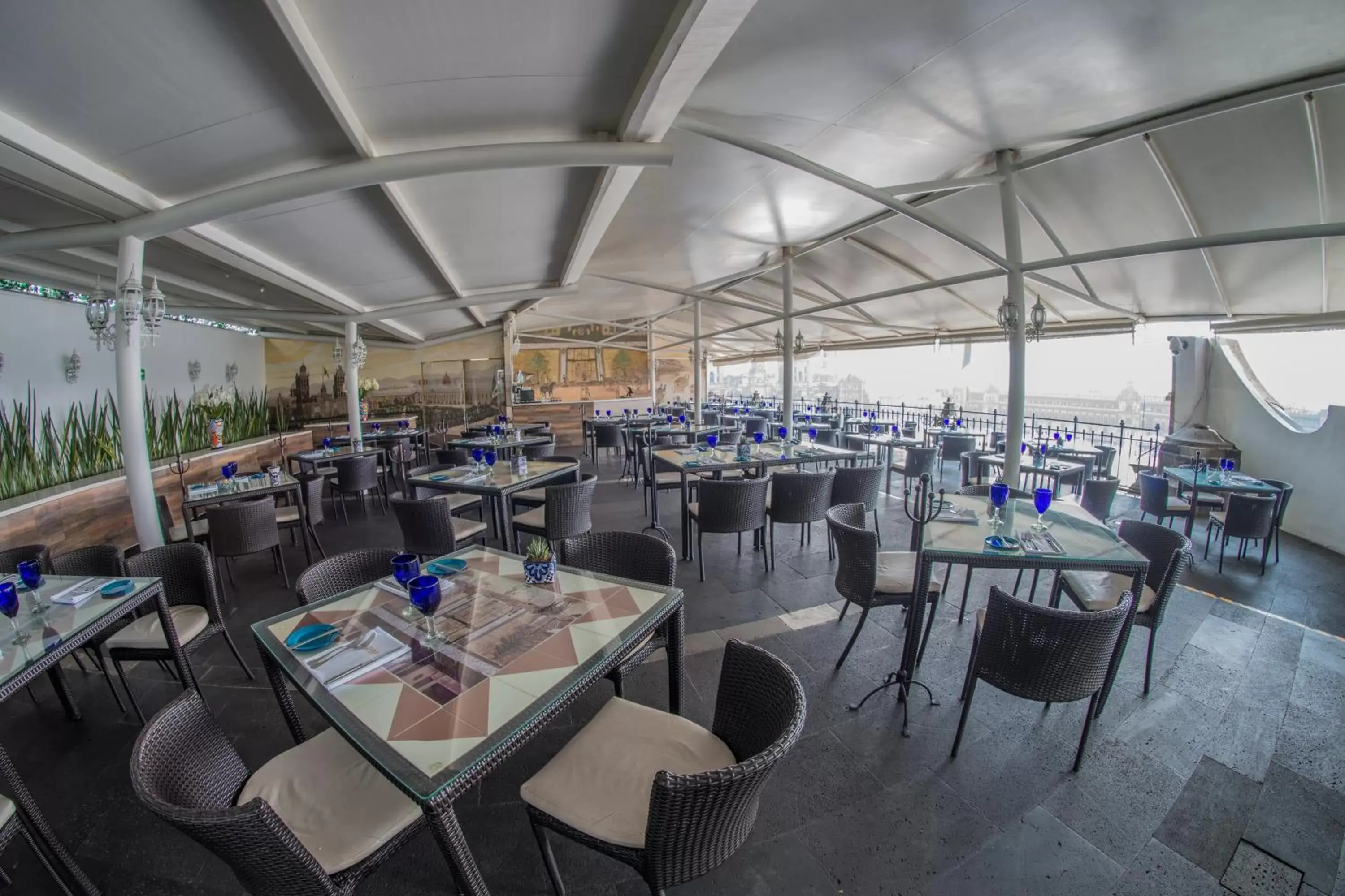 Balcony/Terrace, Restaurant/Places to Eat in Gran Hotel Ciudad de Mexico
