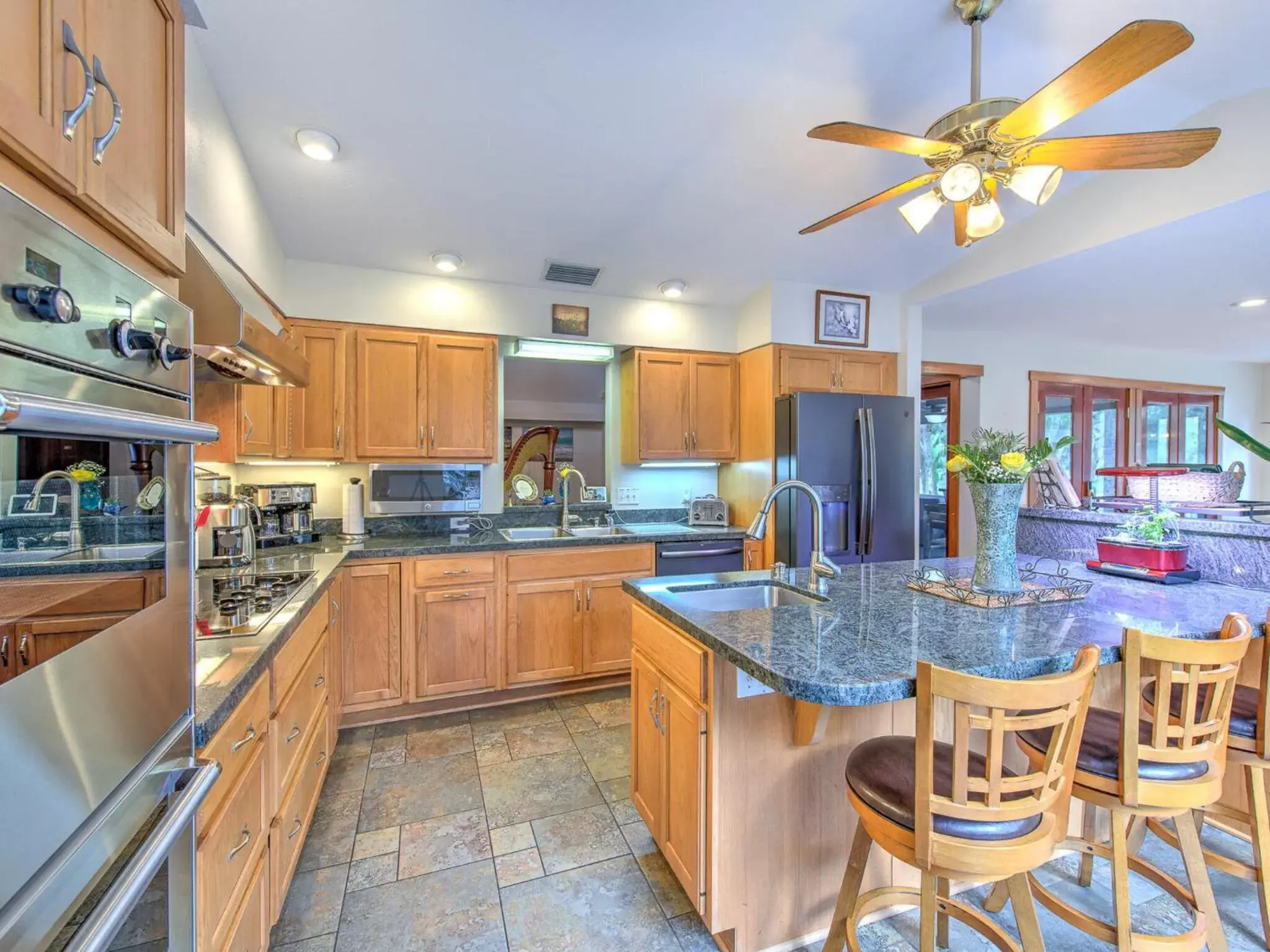 Kitchen or kitchenette, Kitchen/Kitchenette in Riverbend Retreat - Fla.