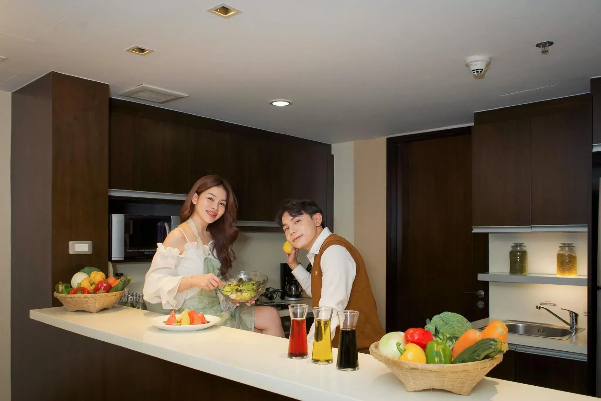 Kitchen or kitchenette in Sathorn Vista, Bangkok - Marriott Executive Apartments