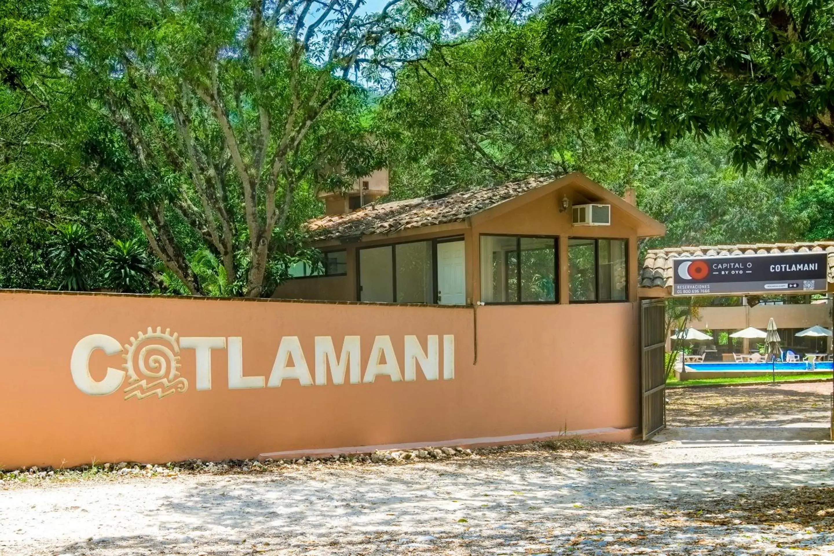 Property Building in Cotlamani Hotel Aventura