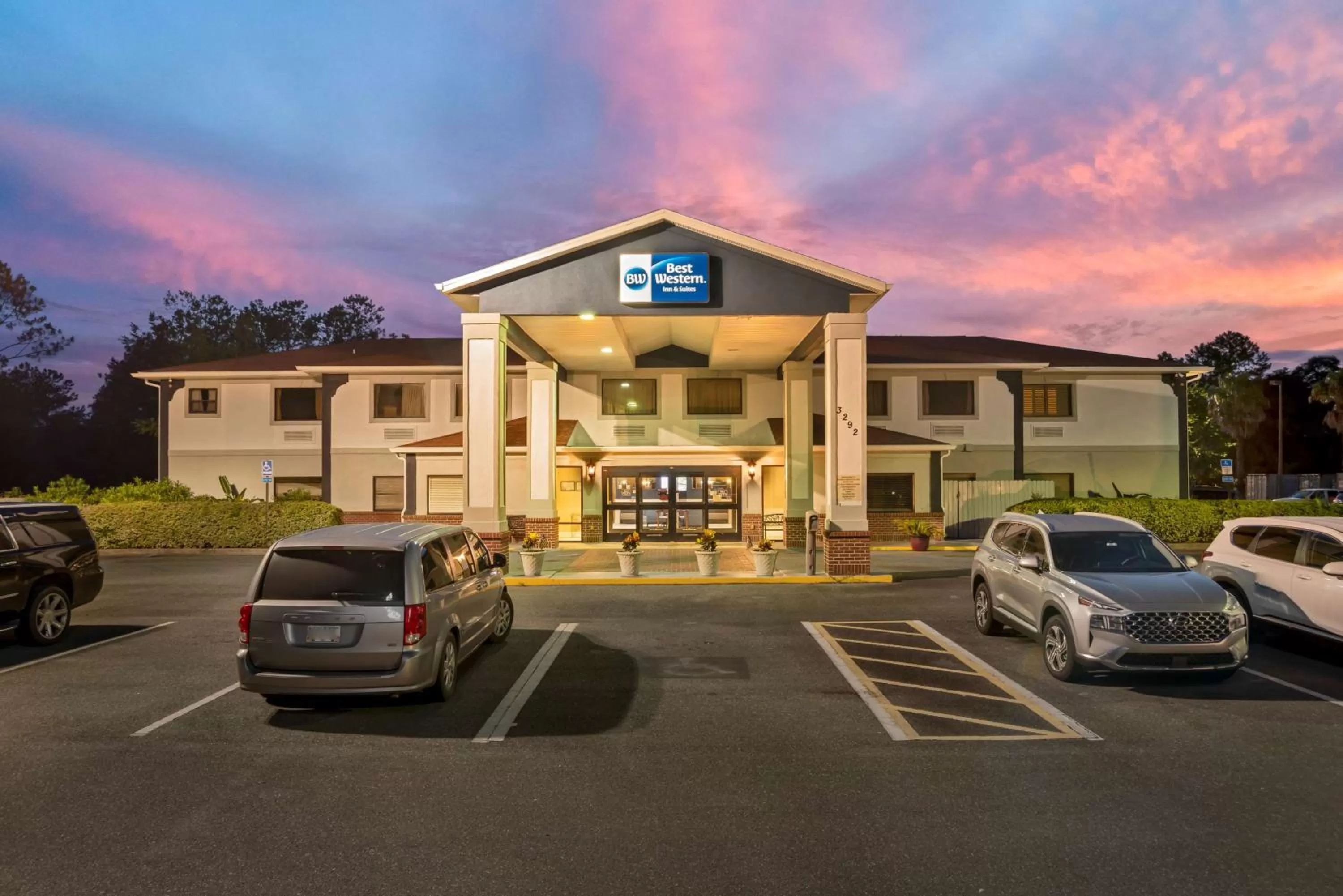 Property building in Best Western Wakulla Inn & Suites