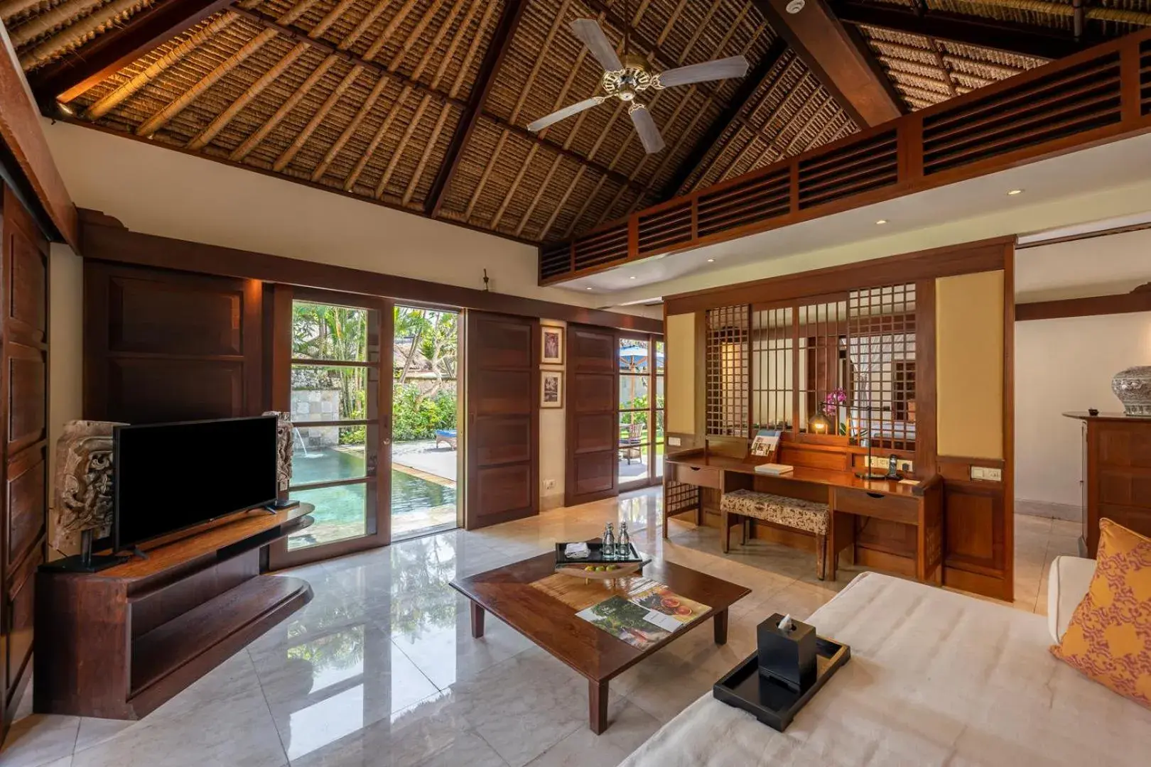 Living room, Seating Area in Jimbaran Puri, A Belmond Hotel, Bali