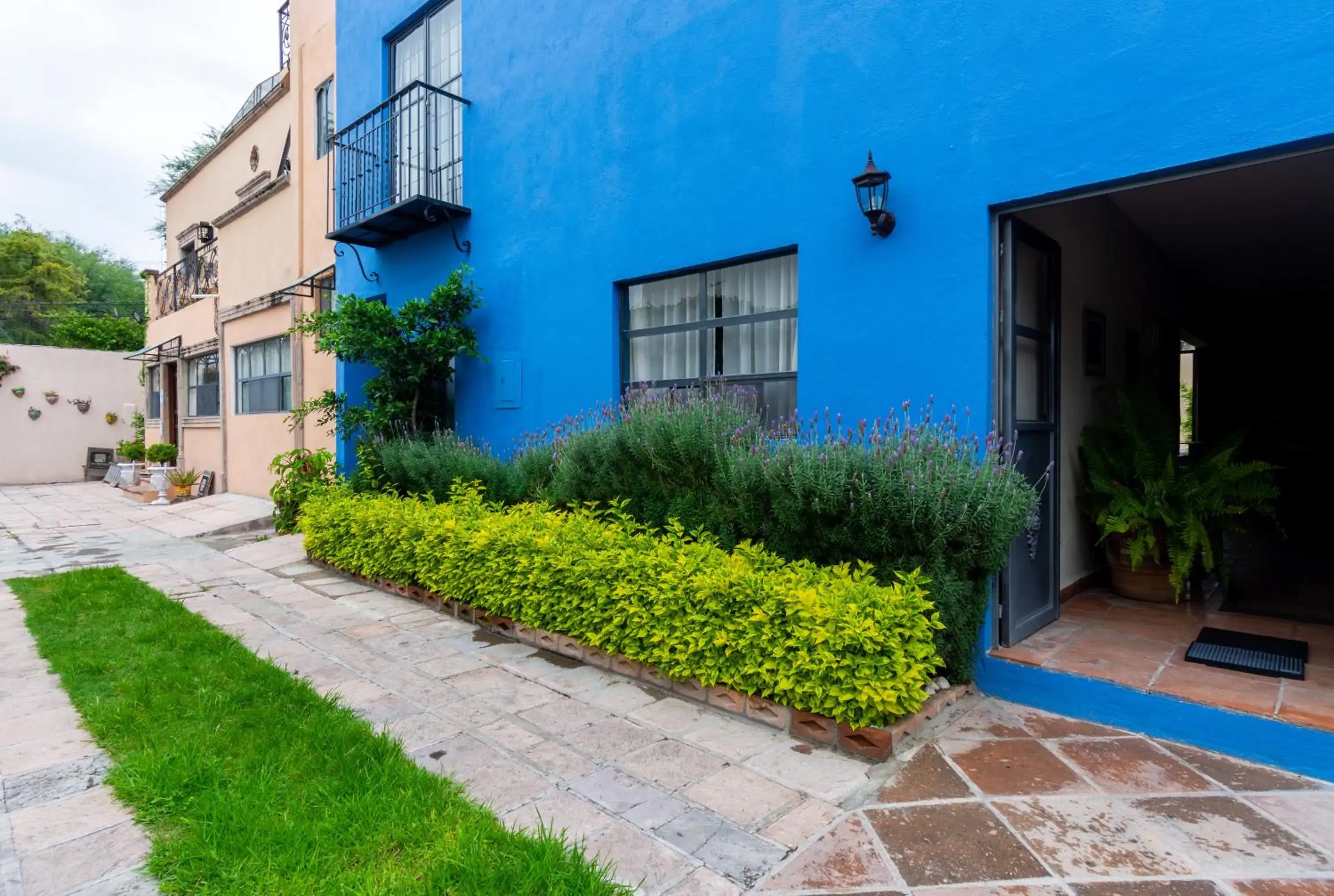 Facade/entrance, Property Building in Hotel Casa Santamar