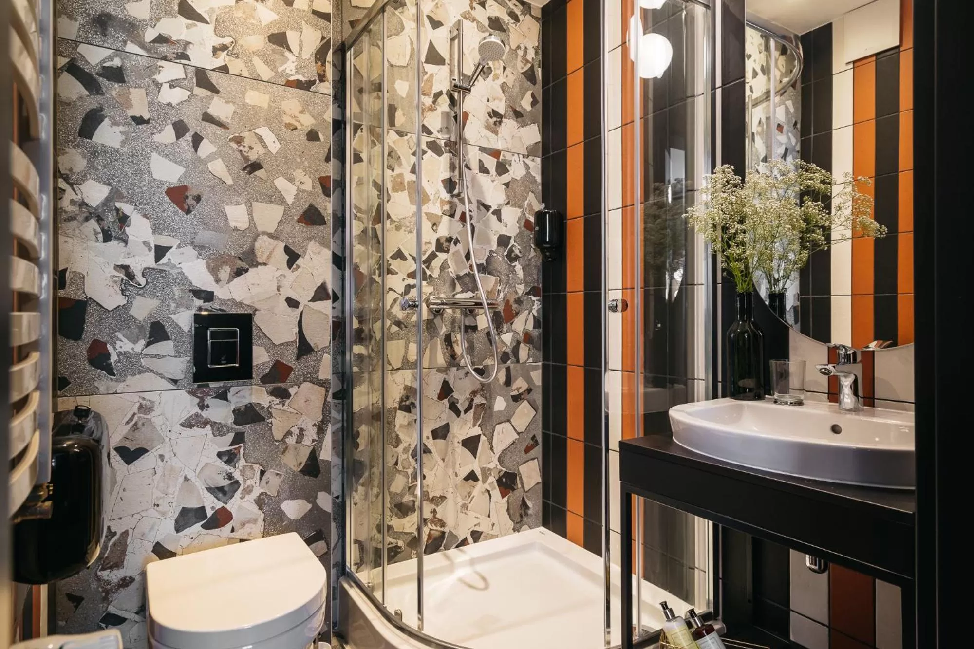 Shower, Bathroom in Estery12 by Loft Affair