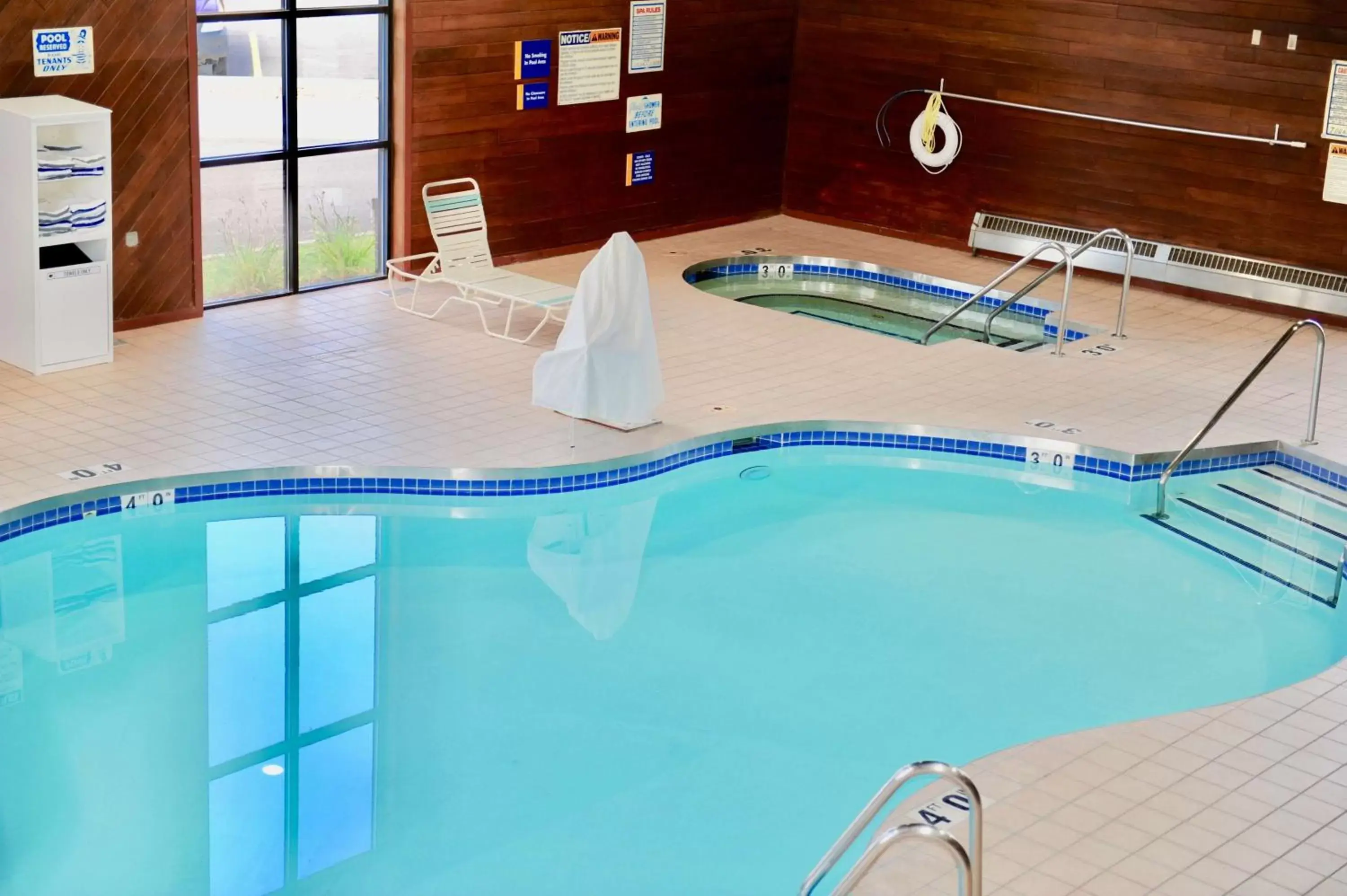 On site, Swimming Pool in Days Inn & Suites by Wyndham Wausau