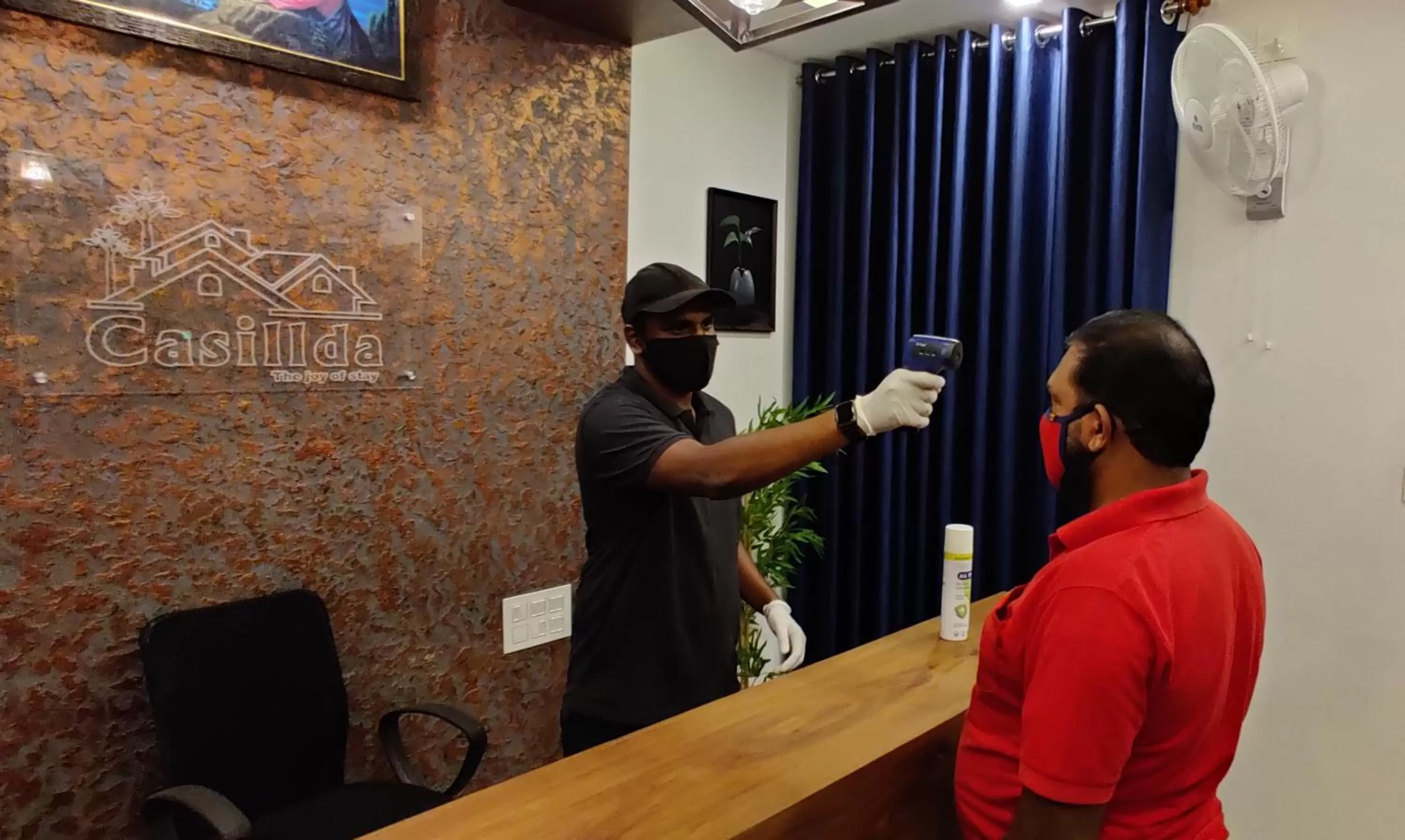 Text overlay in Casillda Munnar