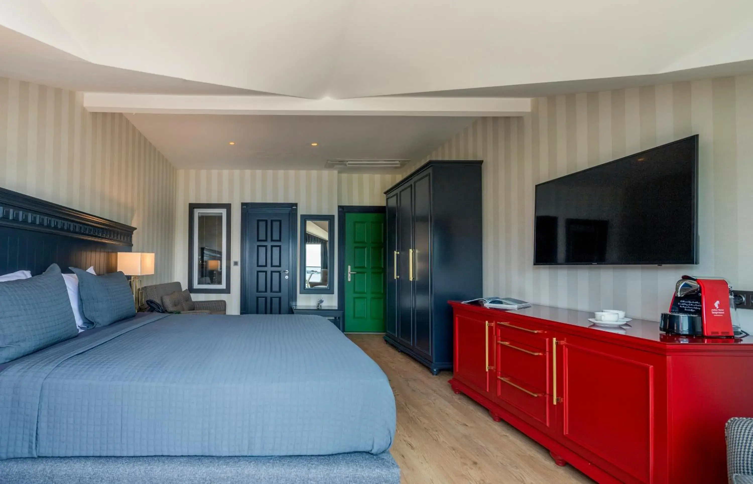 TV and multimedia, Bed in Hotel Marina Bay Göcek TV and multimedia, Bed in Hotel Marina Bay Göcek