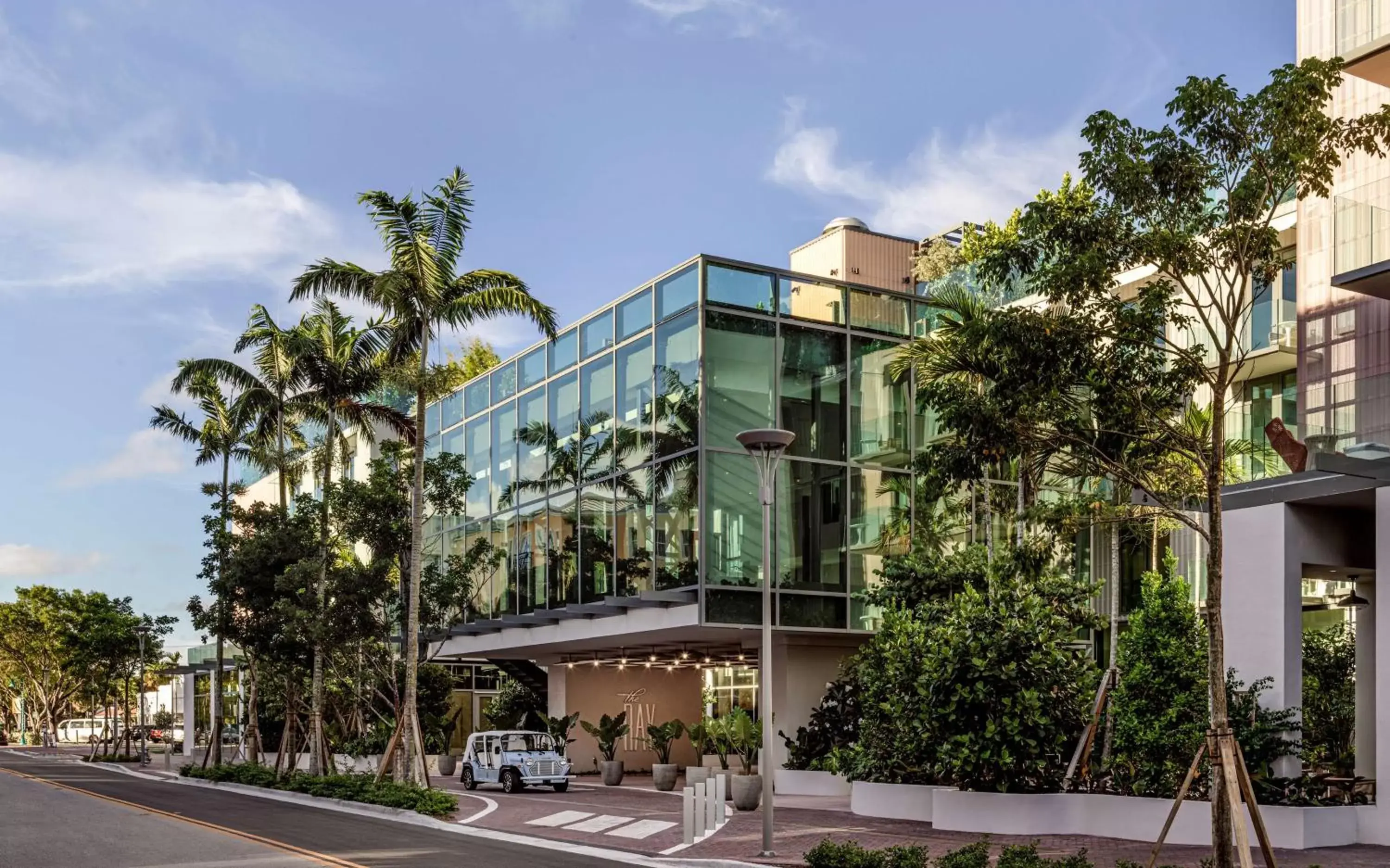Property Building in The Ray Hotel Delray Beach, Curio Collection By Hilton