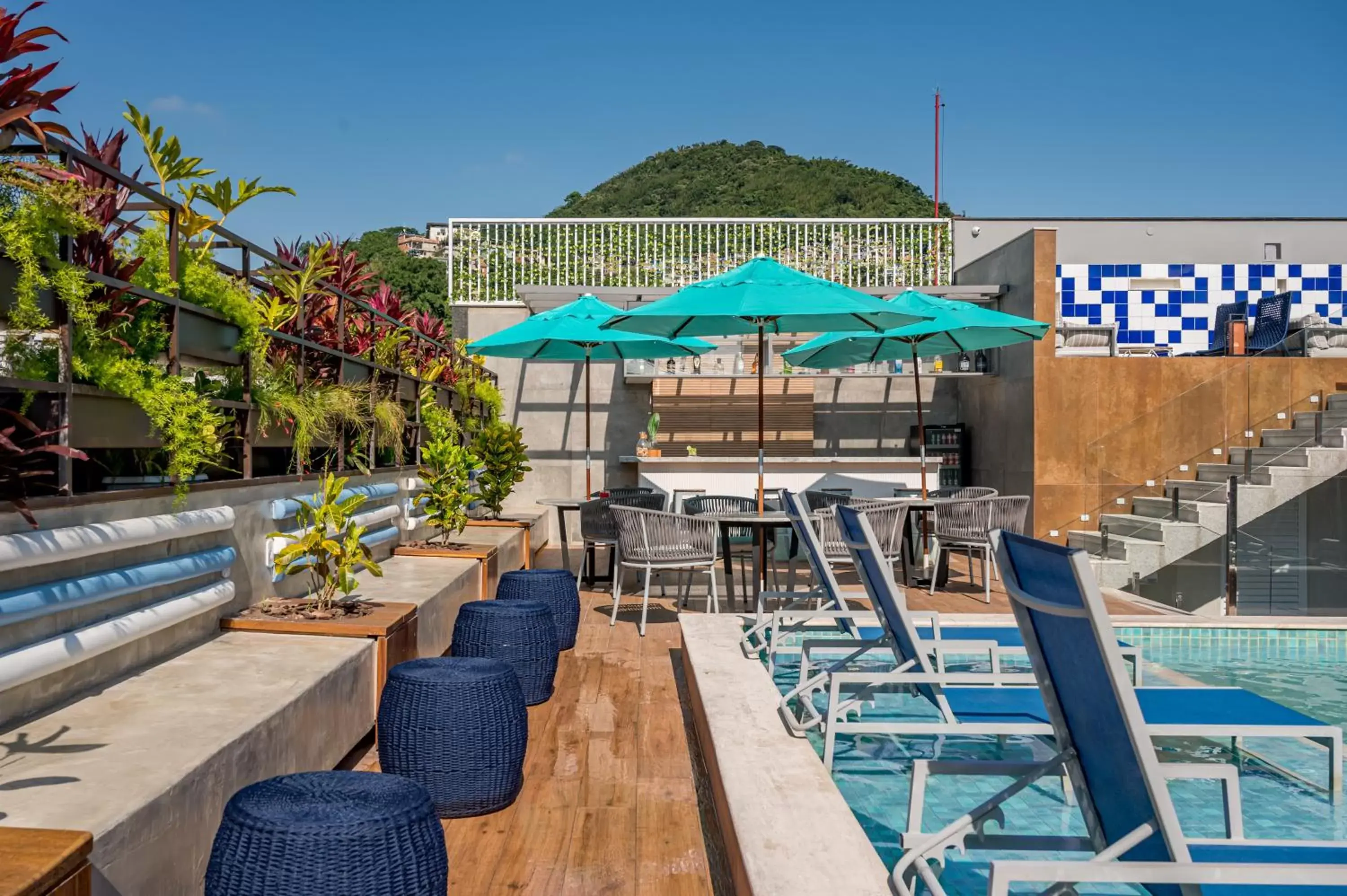 Swimming pool in Royal Regency Palace Hotel Swimming pool in Royal Regency Palace Hotel