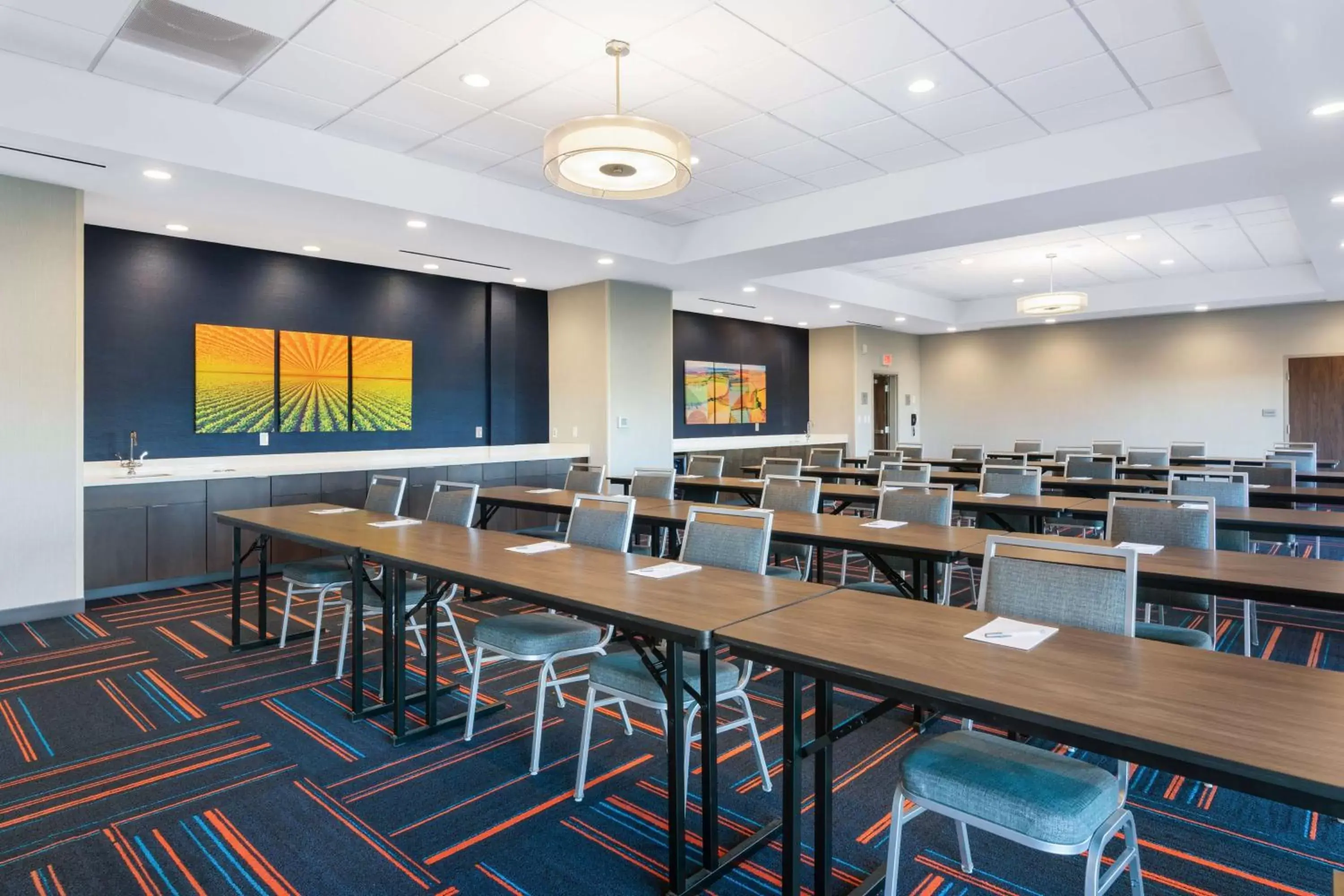 Meeting/conference room in Hampton Inn Circleville, Oh
